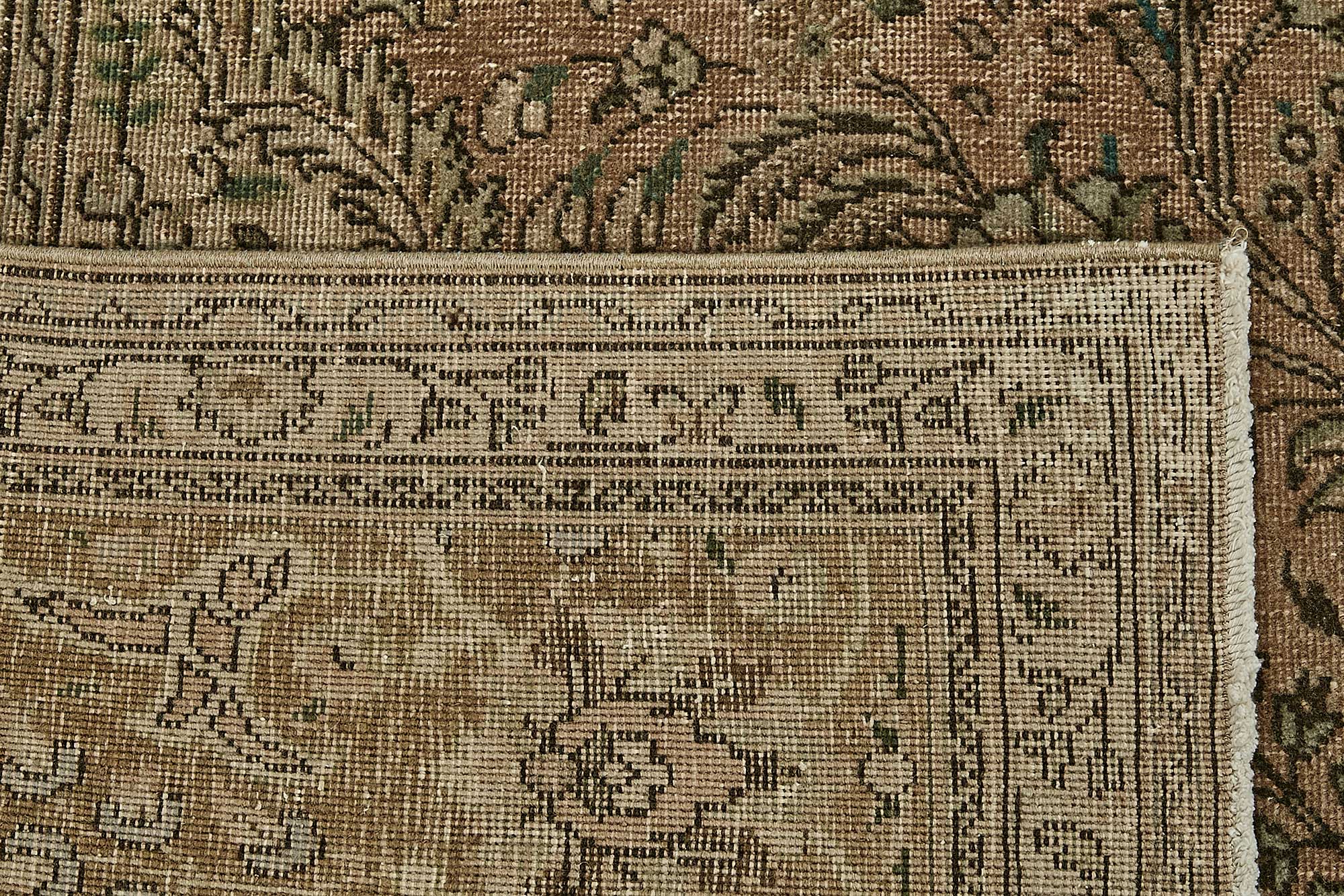 Umber Persian — 2.53 x 3.53