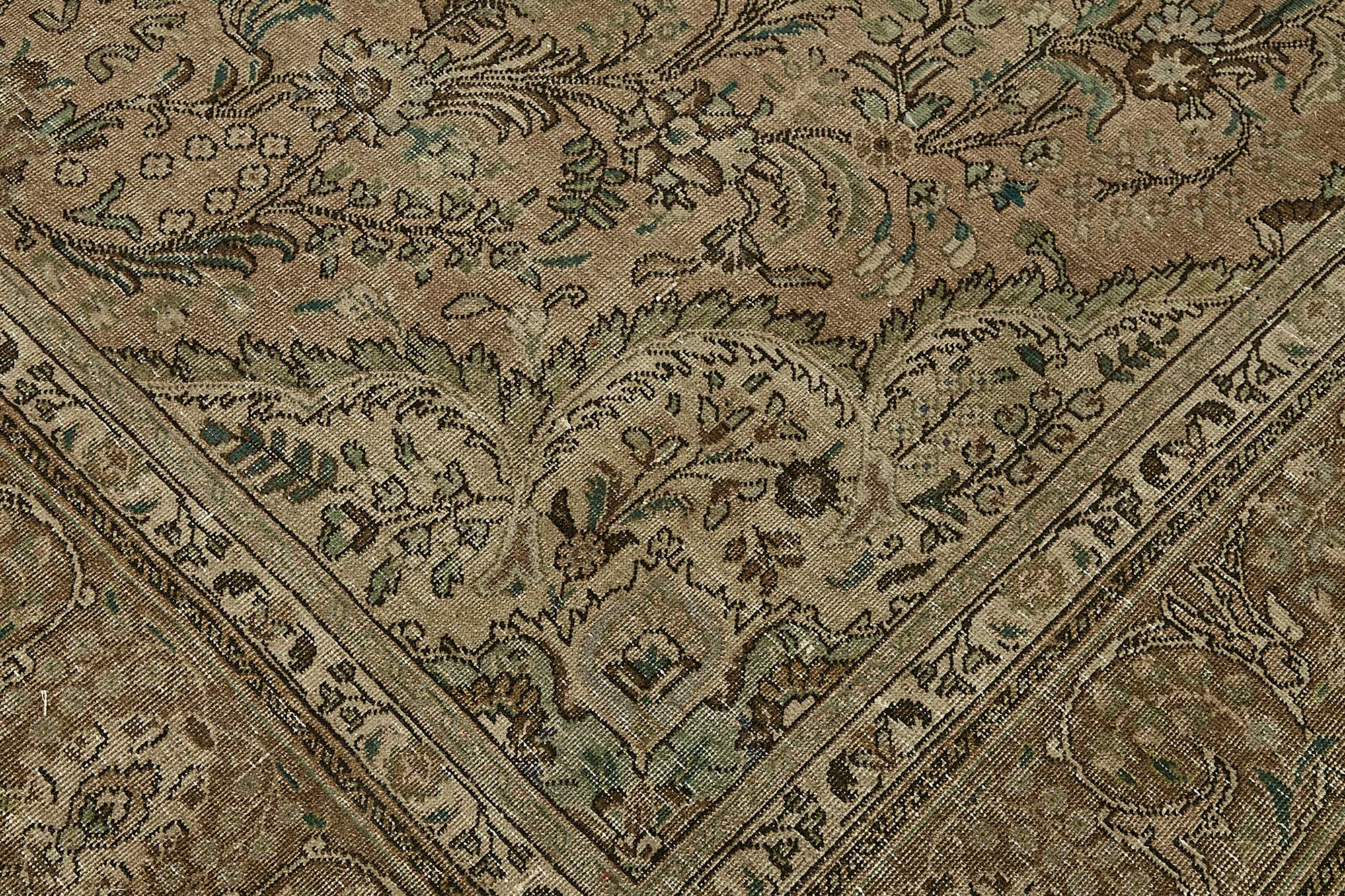 Umber Persian — 2.53 x 3.53