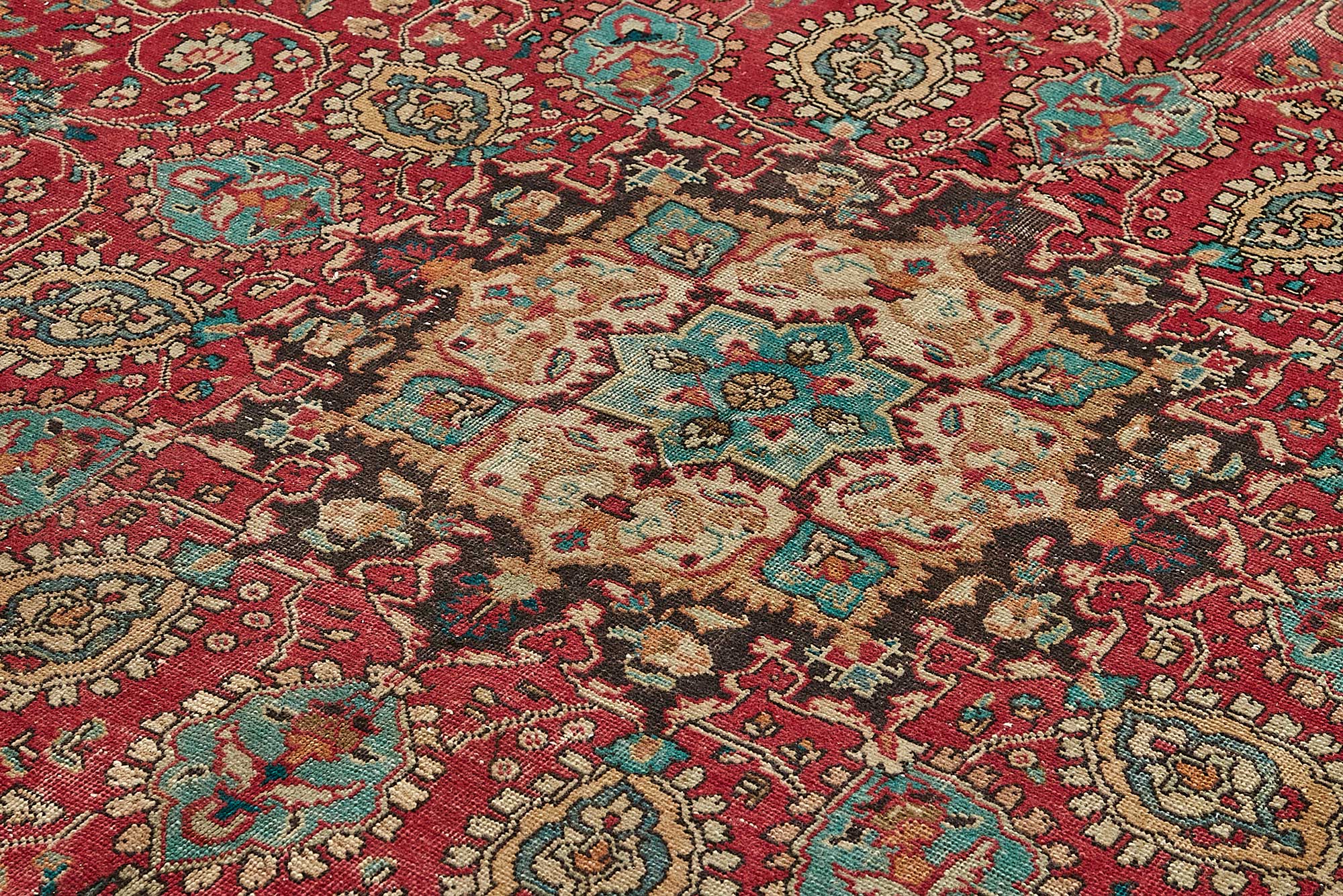Alabaster Persian — 2.78 x 3.84