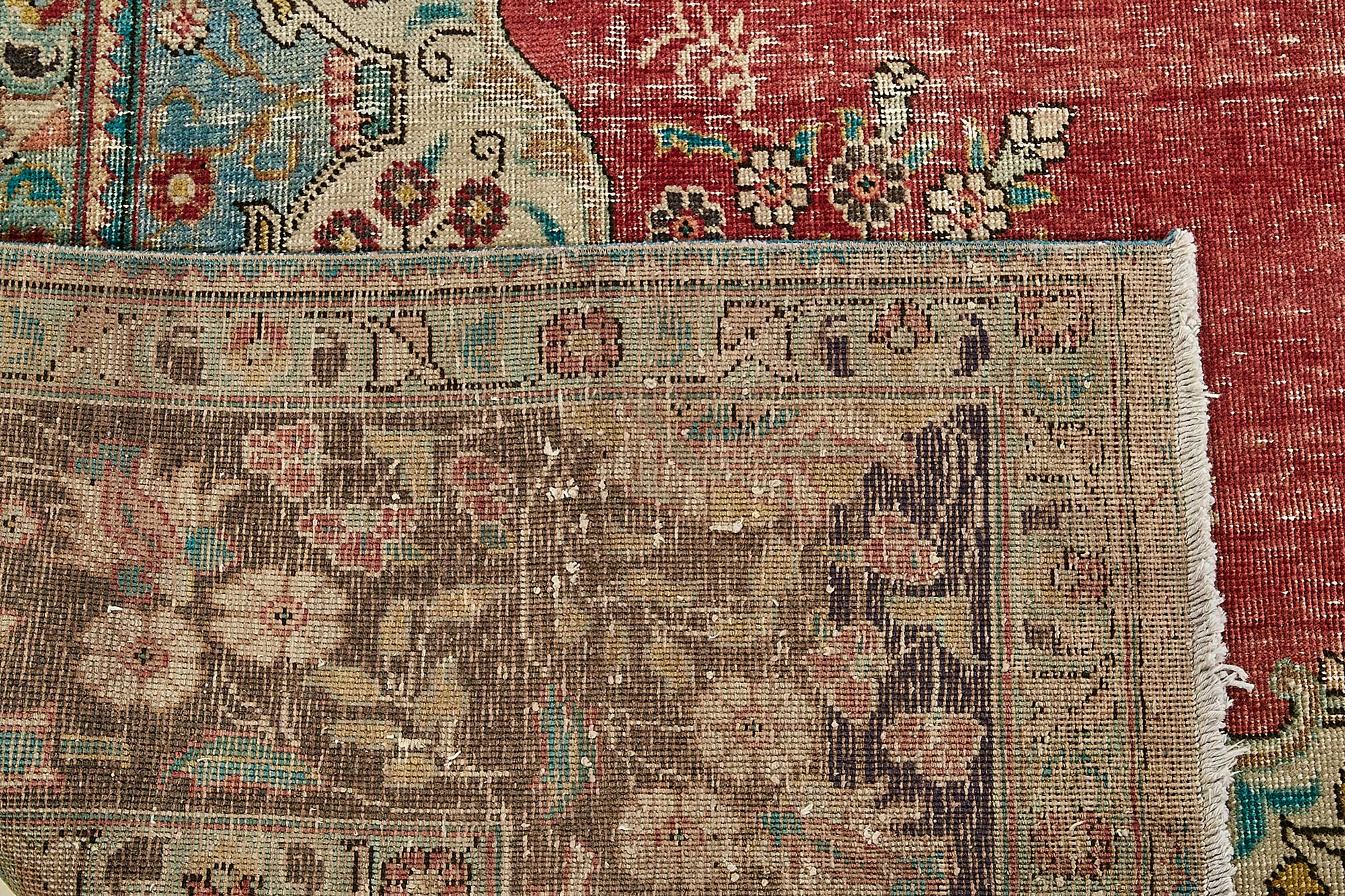 Bisque Persian — 2.93 x 3.87