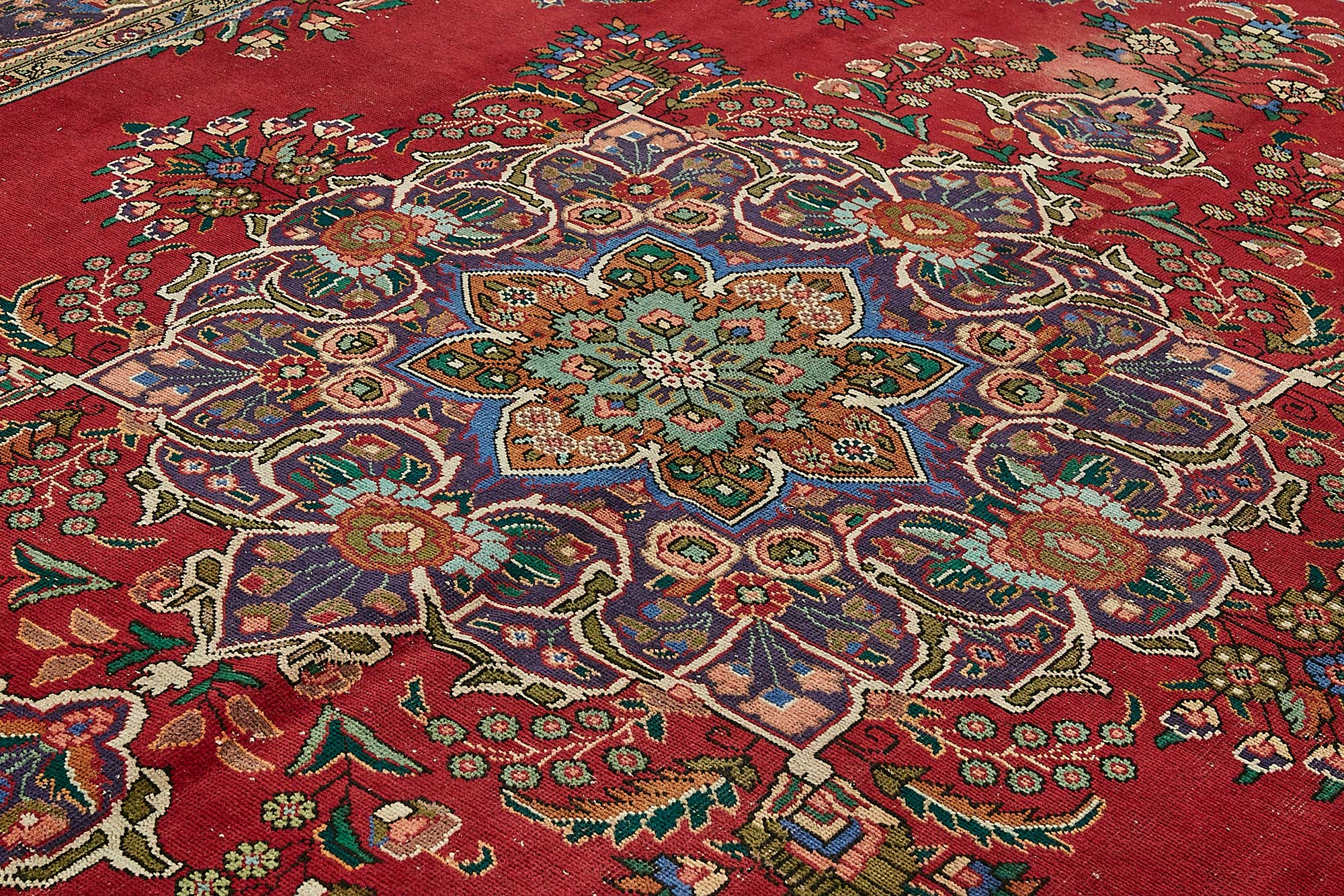 Claret Persian — 2.91 x 3.87
