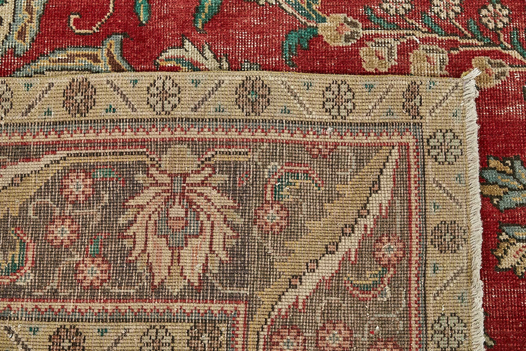 Ivory Persian — 2.88 x 3.96