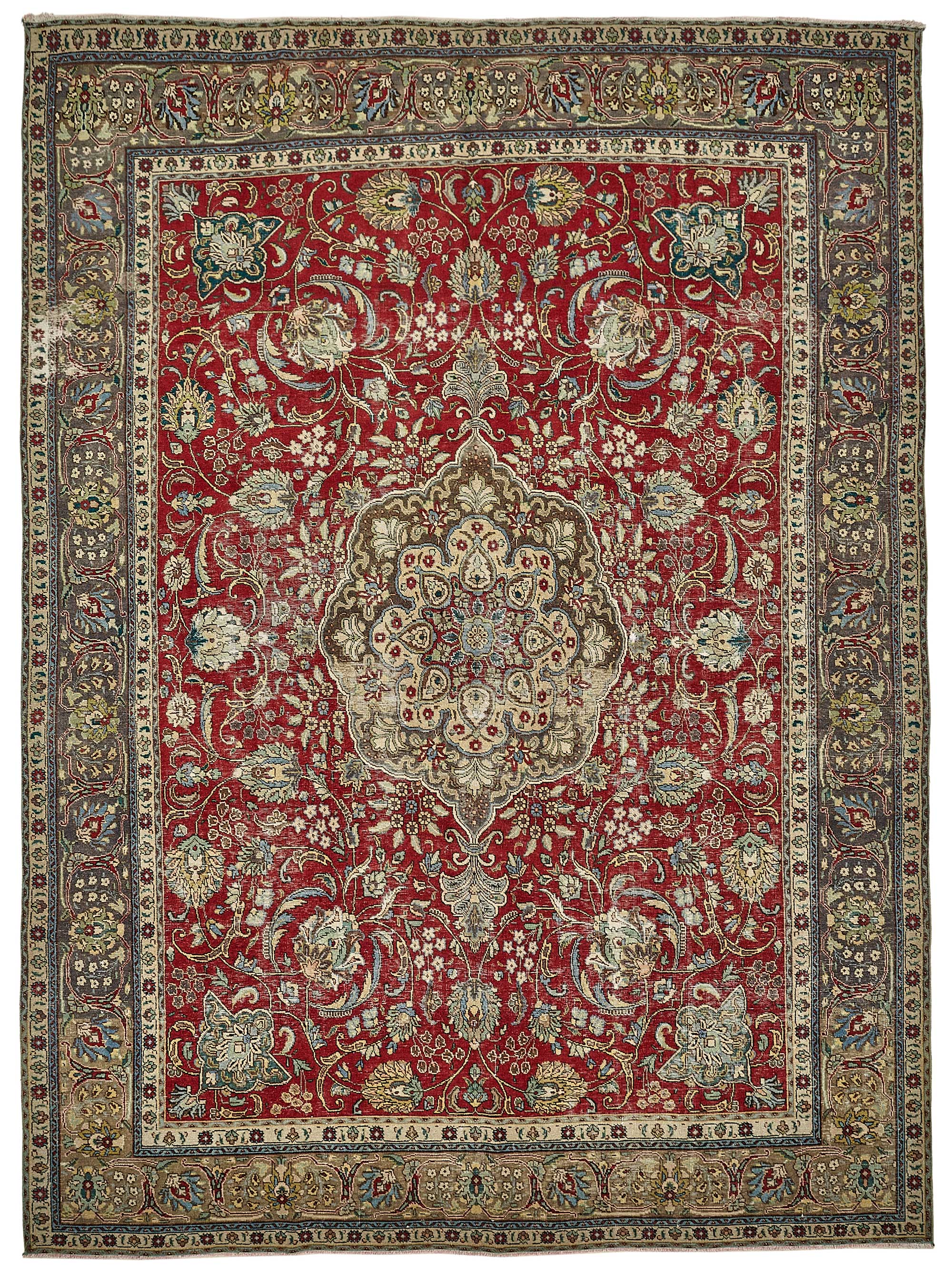 Carmine Persian — 2.92 x 3.87