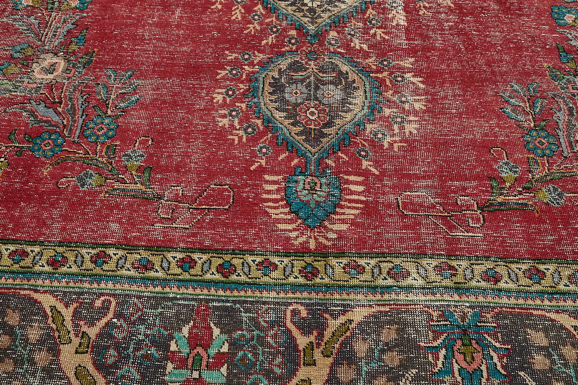 Vermillion Persian — 2.90 x 3.94