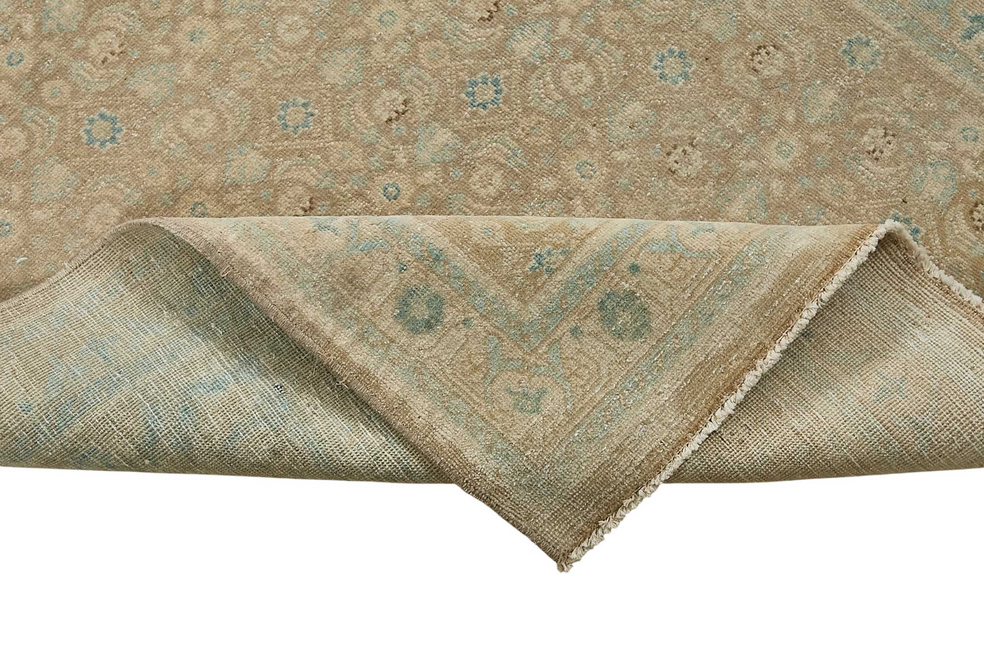 Beige Persian Antique — 0.84 x 4.18