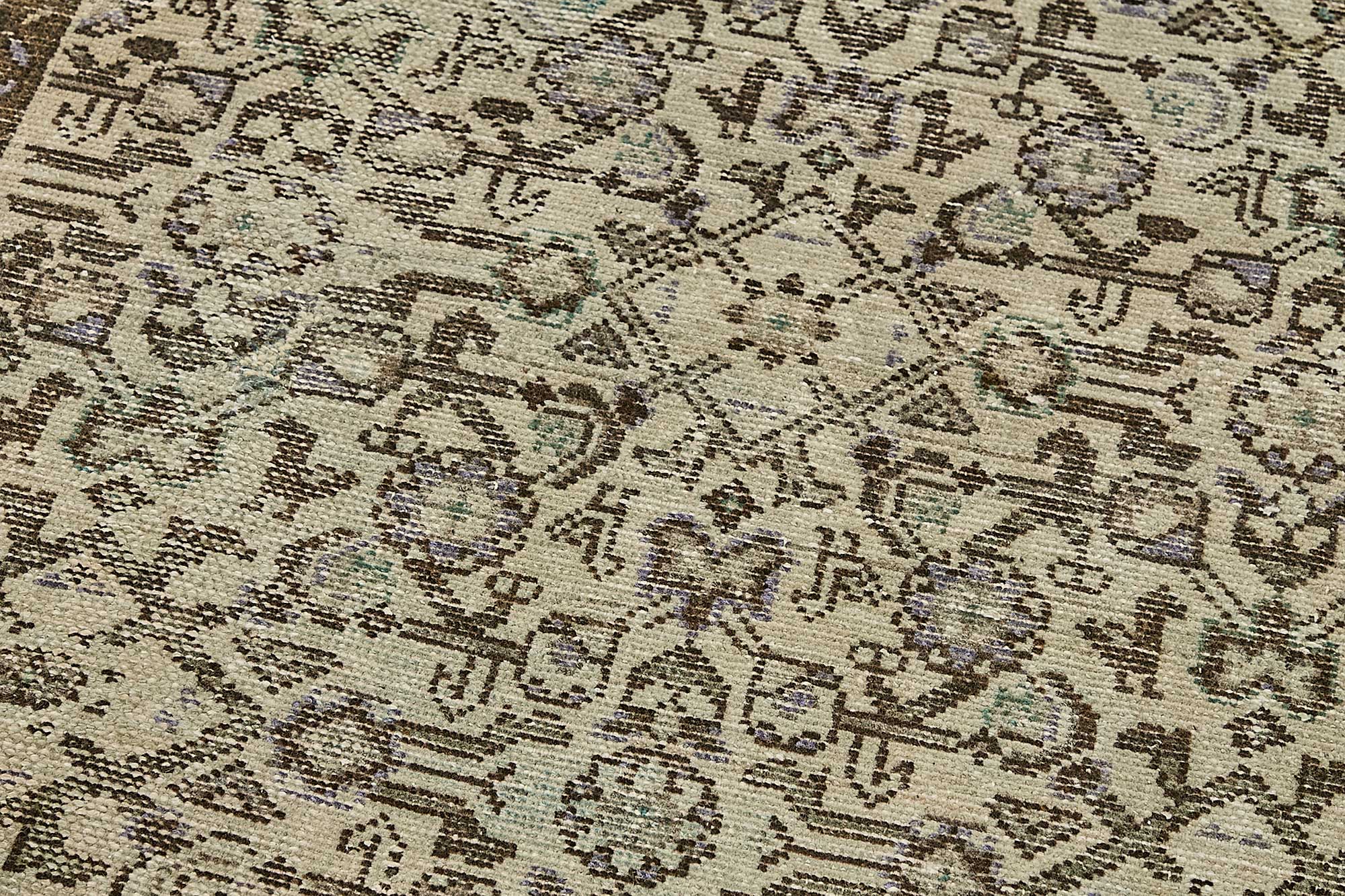 Beige Persian Antique — 1.03 x 4.10