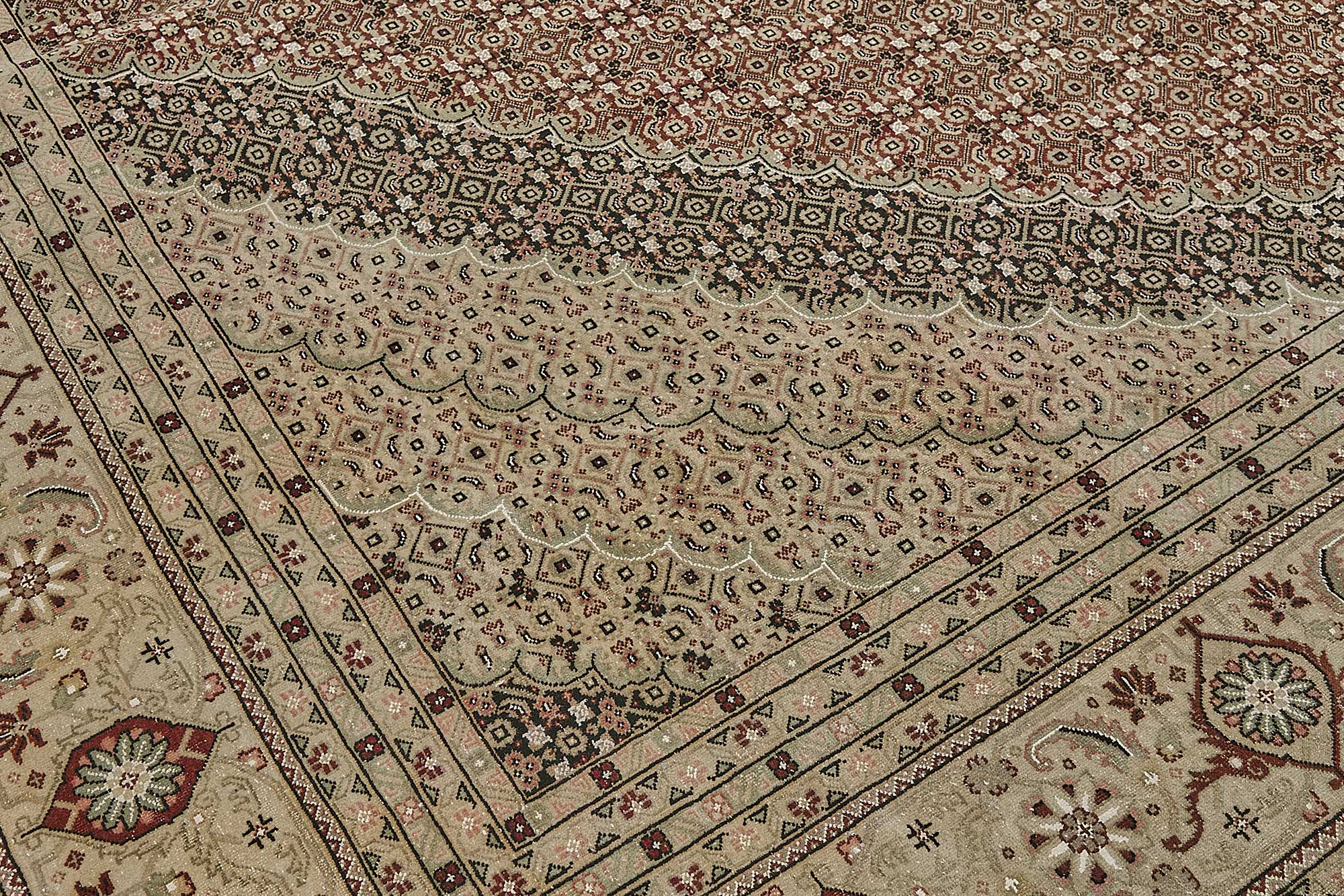 Beige Persian Antique — 3.04 x 4.26
