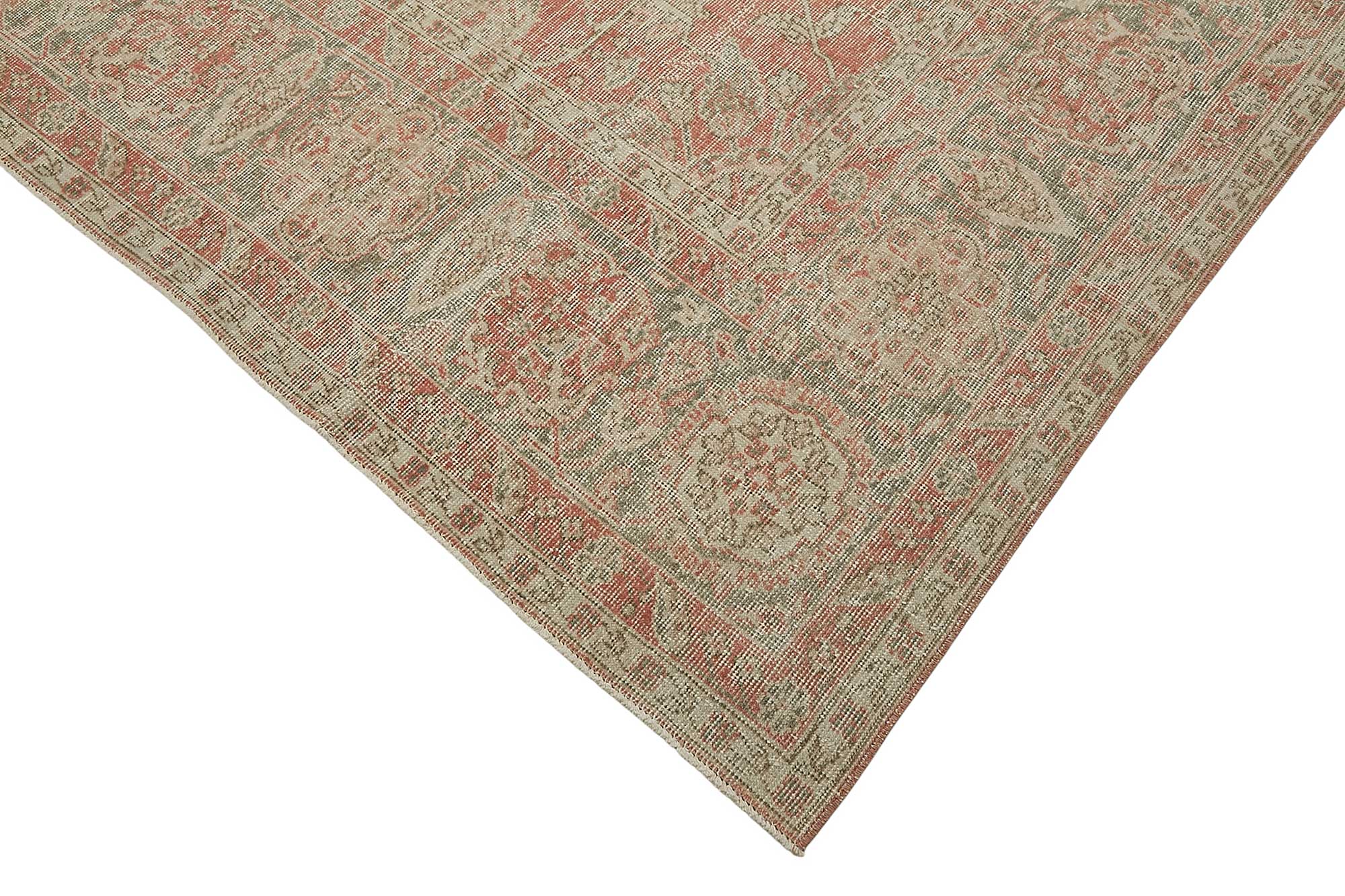 Alabaster Persian — 2.76 x 3.90