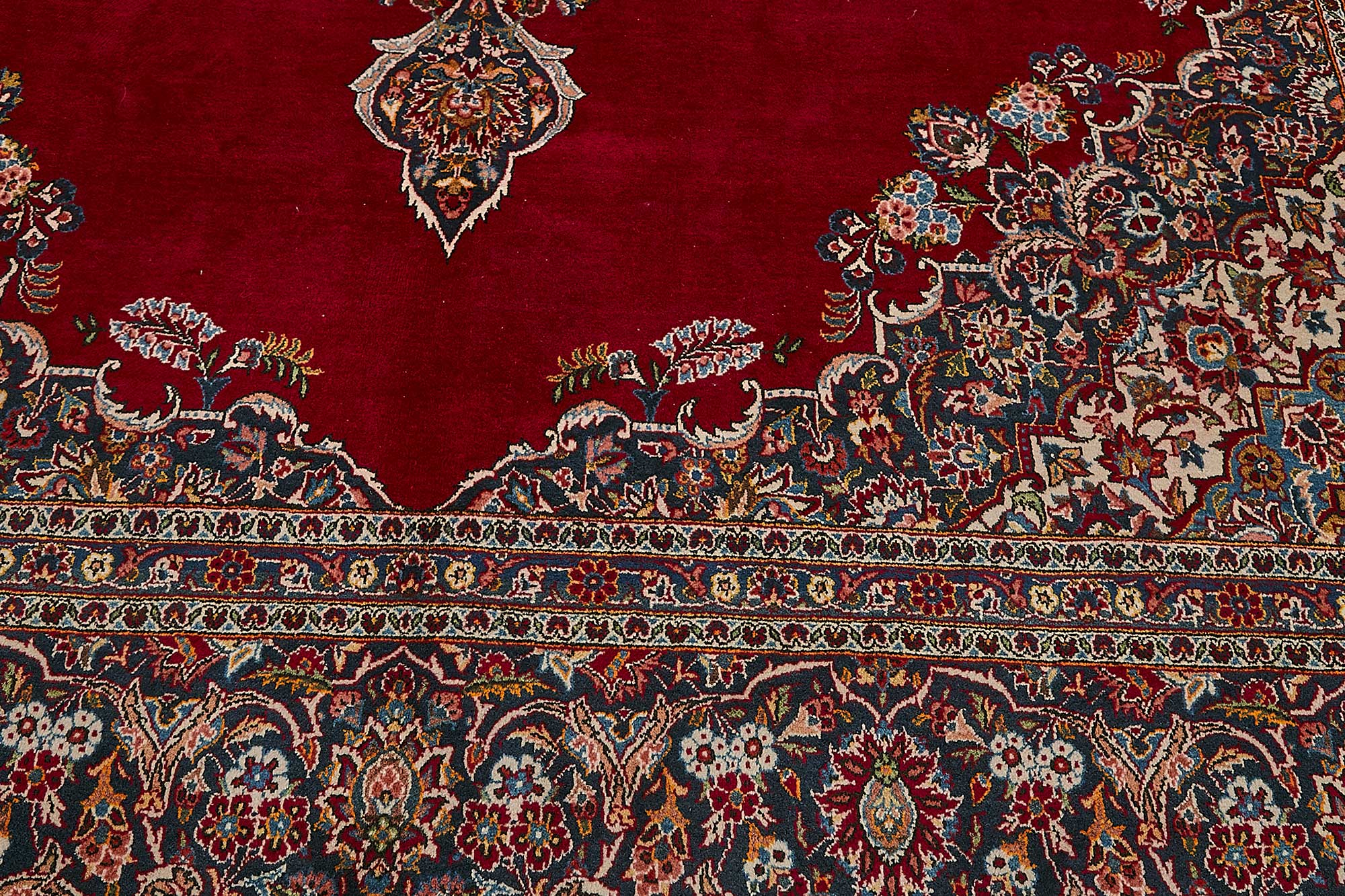 Red Persian Antique — 2.82 x 4.08