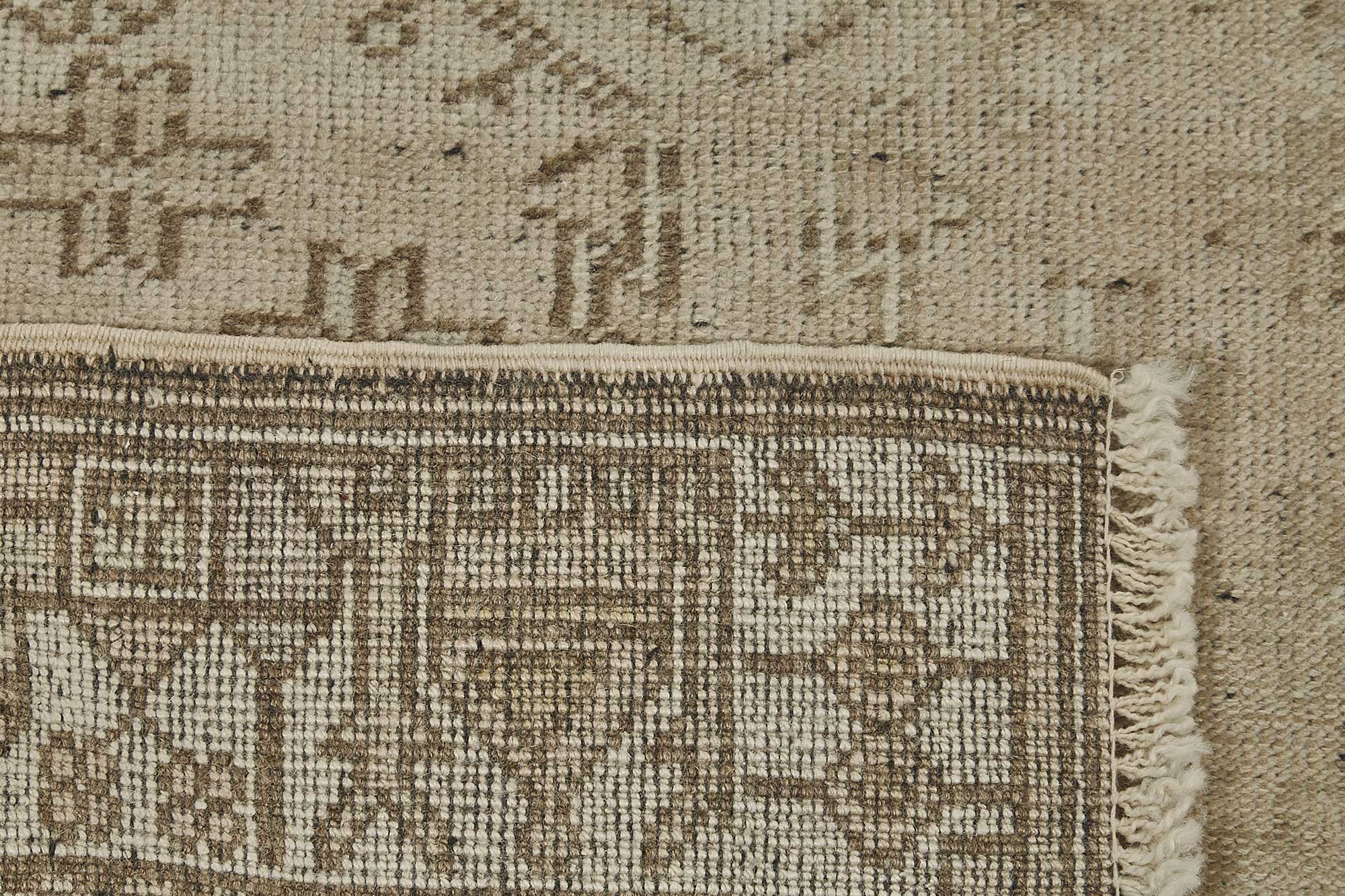 Beige Persian Antique — 0.75 x 3.77