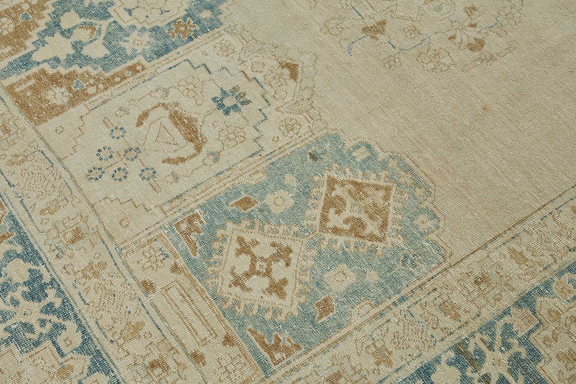 Beige Persian Antique — 2.72 x 3.76