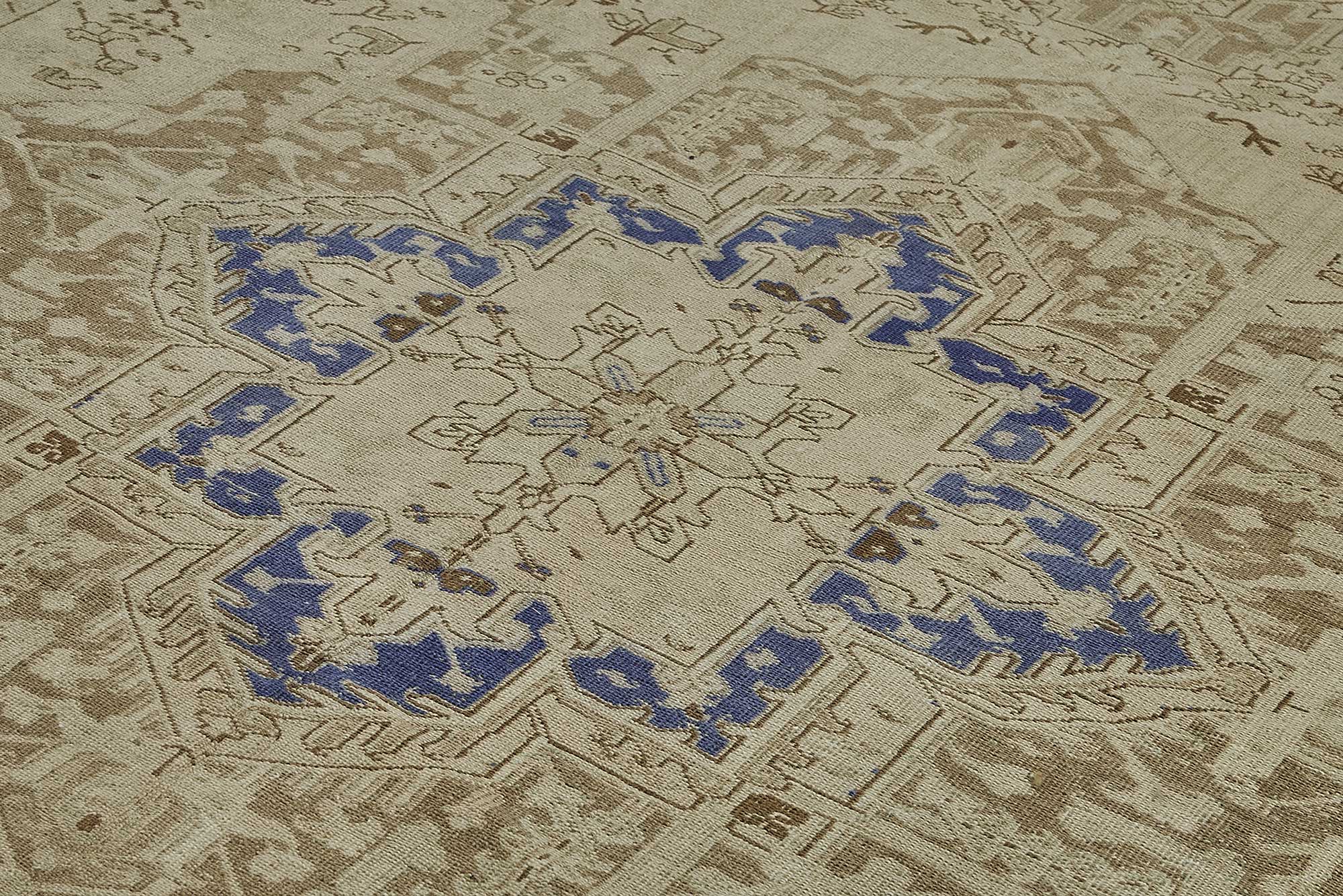 Beige Persian Antique — 2.90 x 3.96