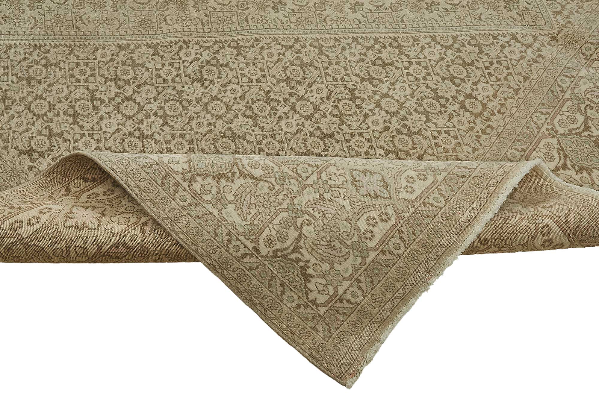 Beige Persian Antique — 2.96 x 3.93
