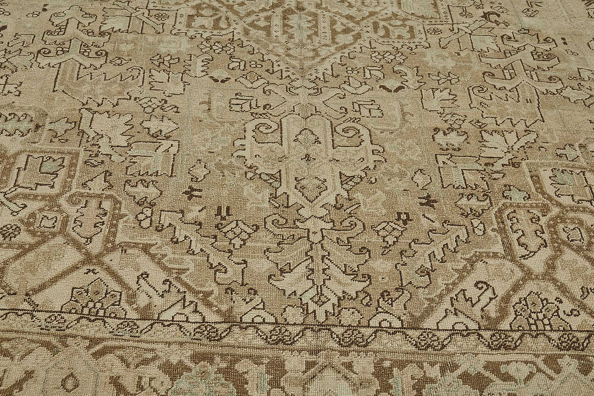 Beige Persian Antique — 2.90 x 3.70