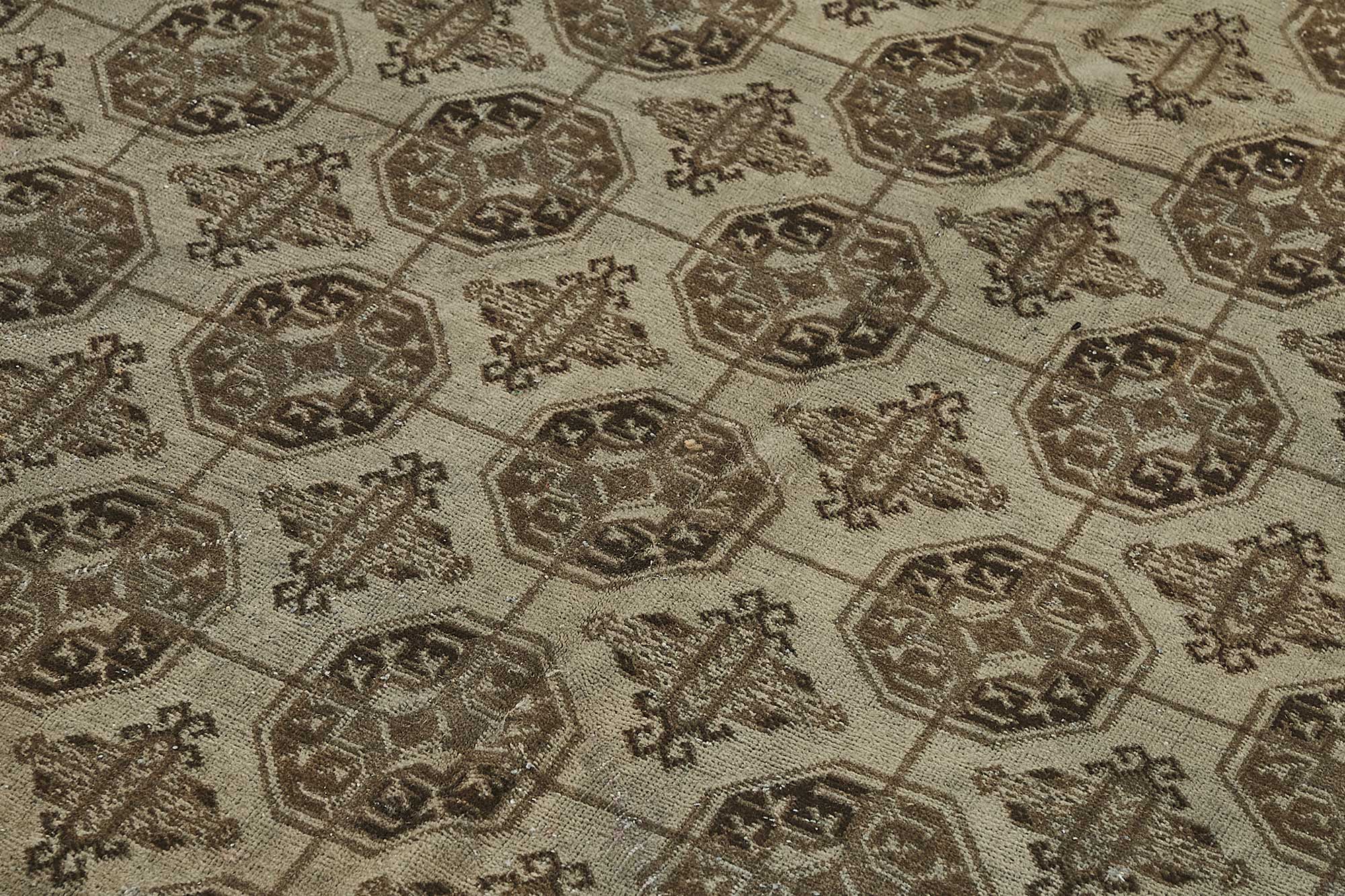 Beige Persian Antique — 3.06 x 3.87