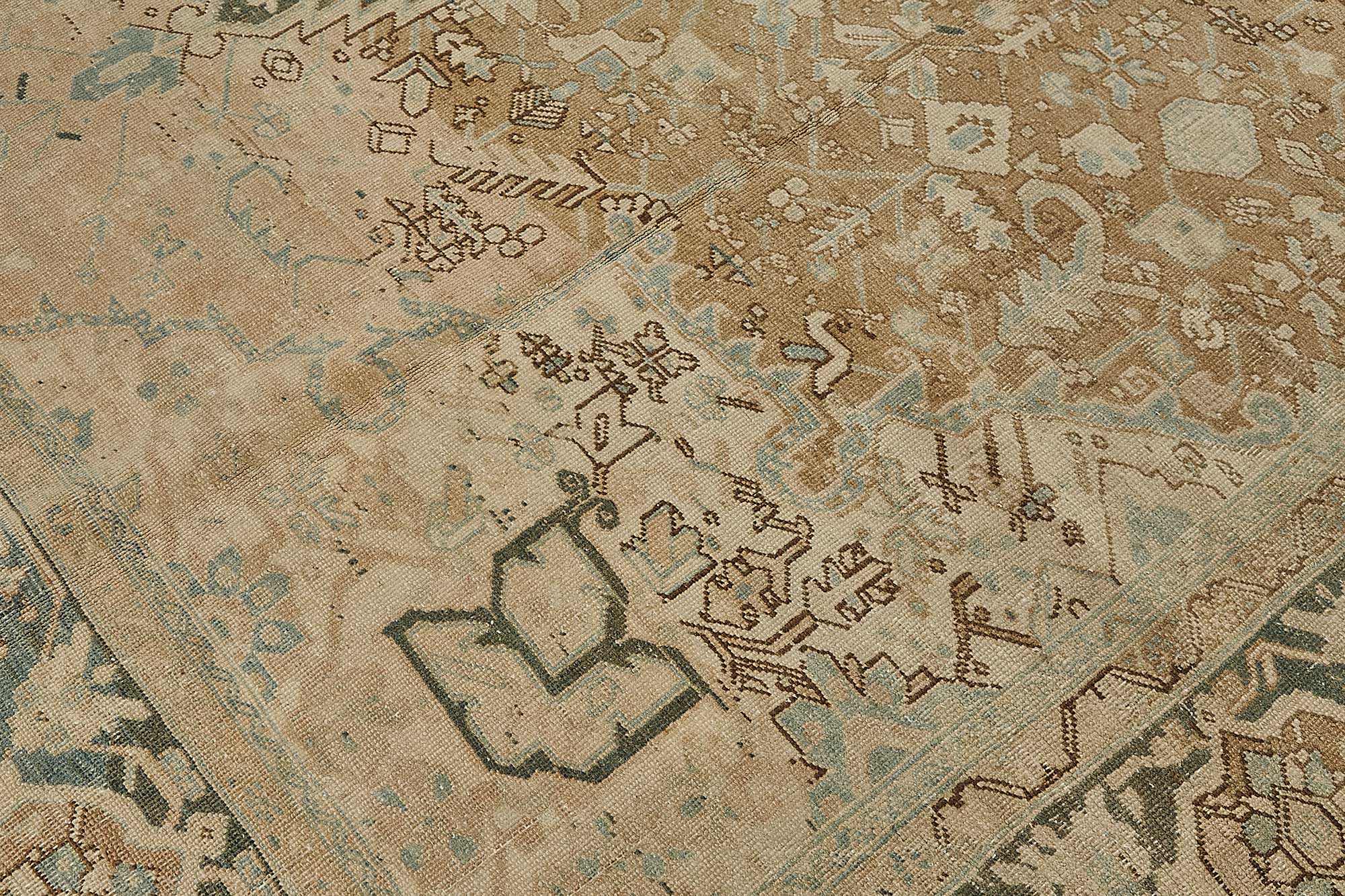 Beige Persian Antique — 2.86 x 3.65