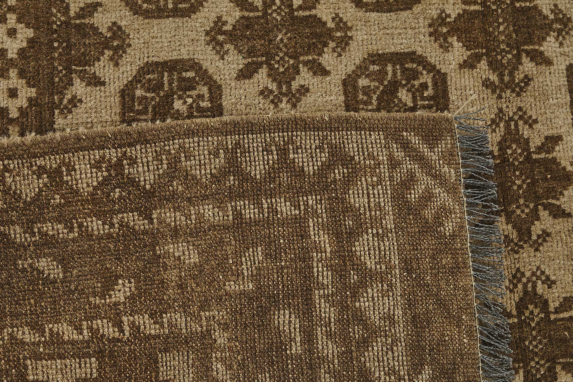 Ivory Persian — 1.58 x 2.42