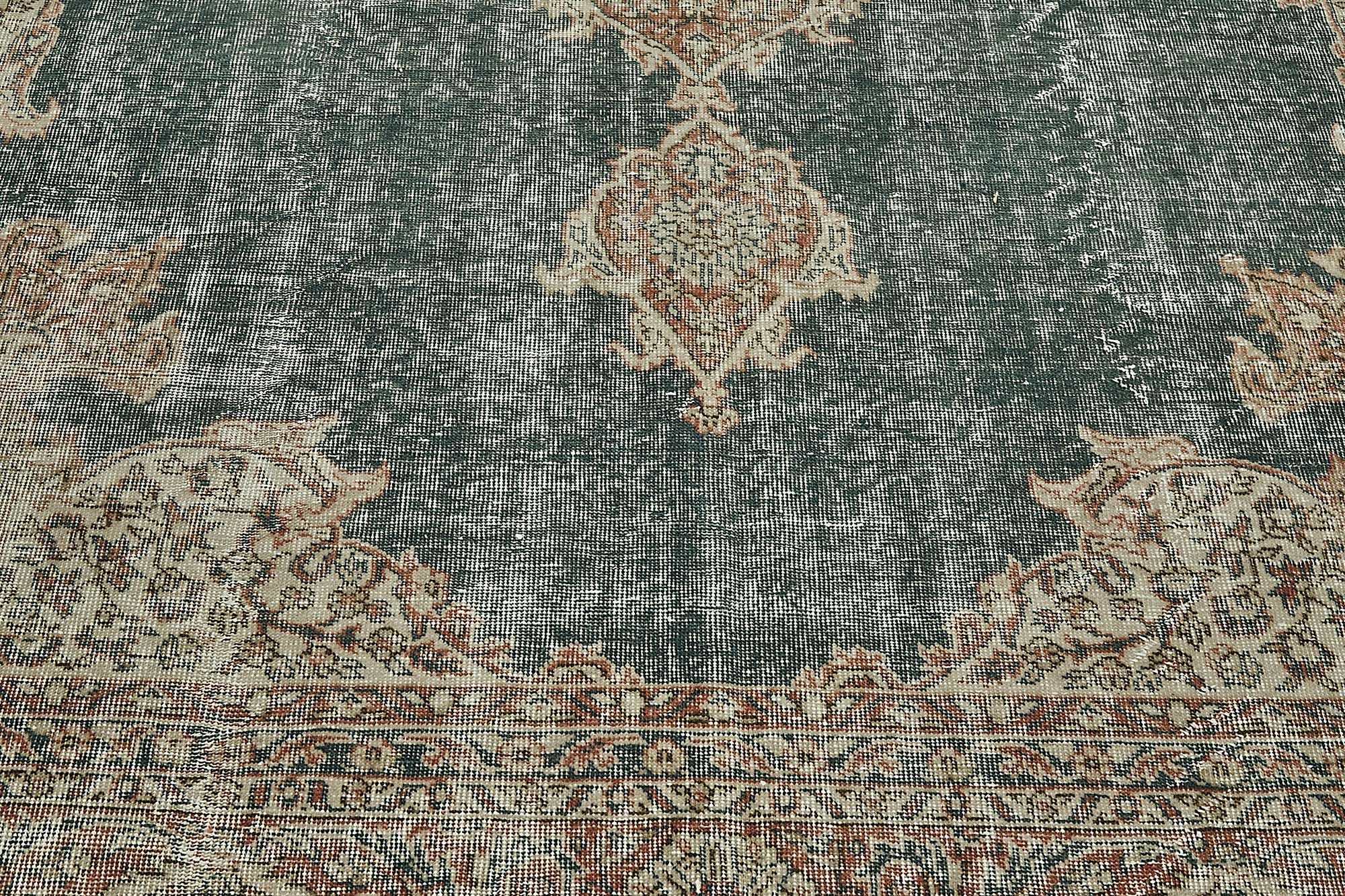 Pearl Persian — 2.74 x 3.53