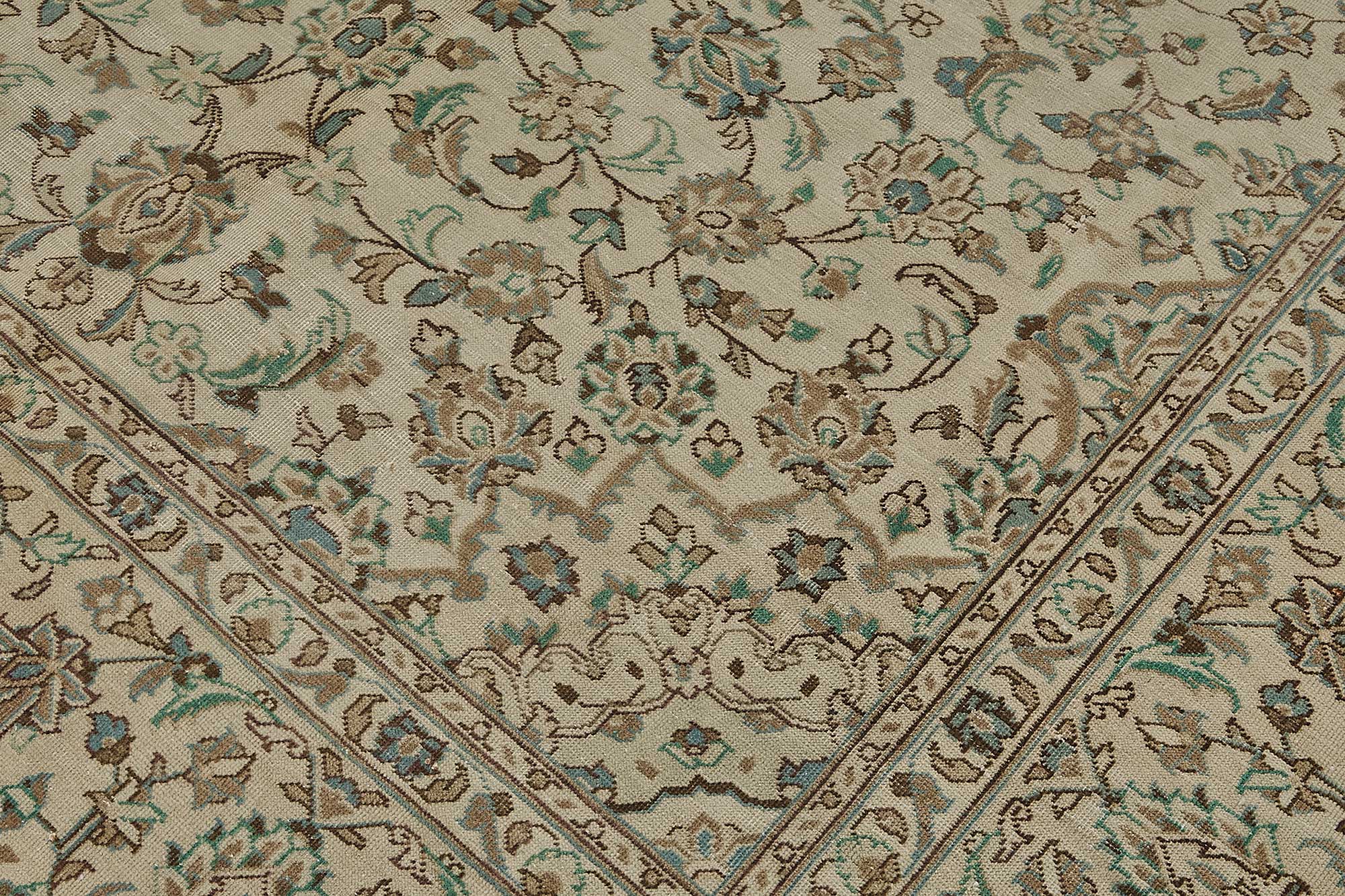 Alabaster Persian — 2.37 x 3.38