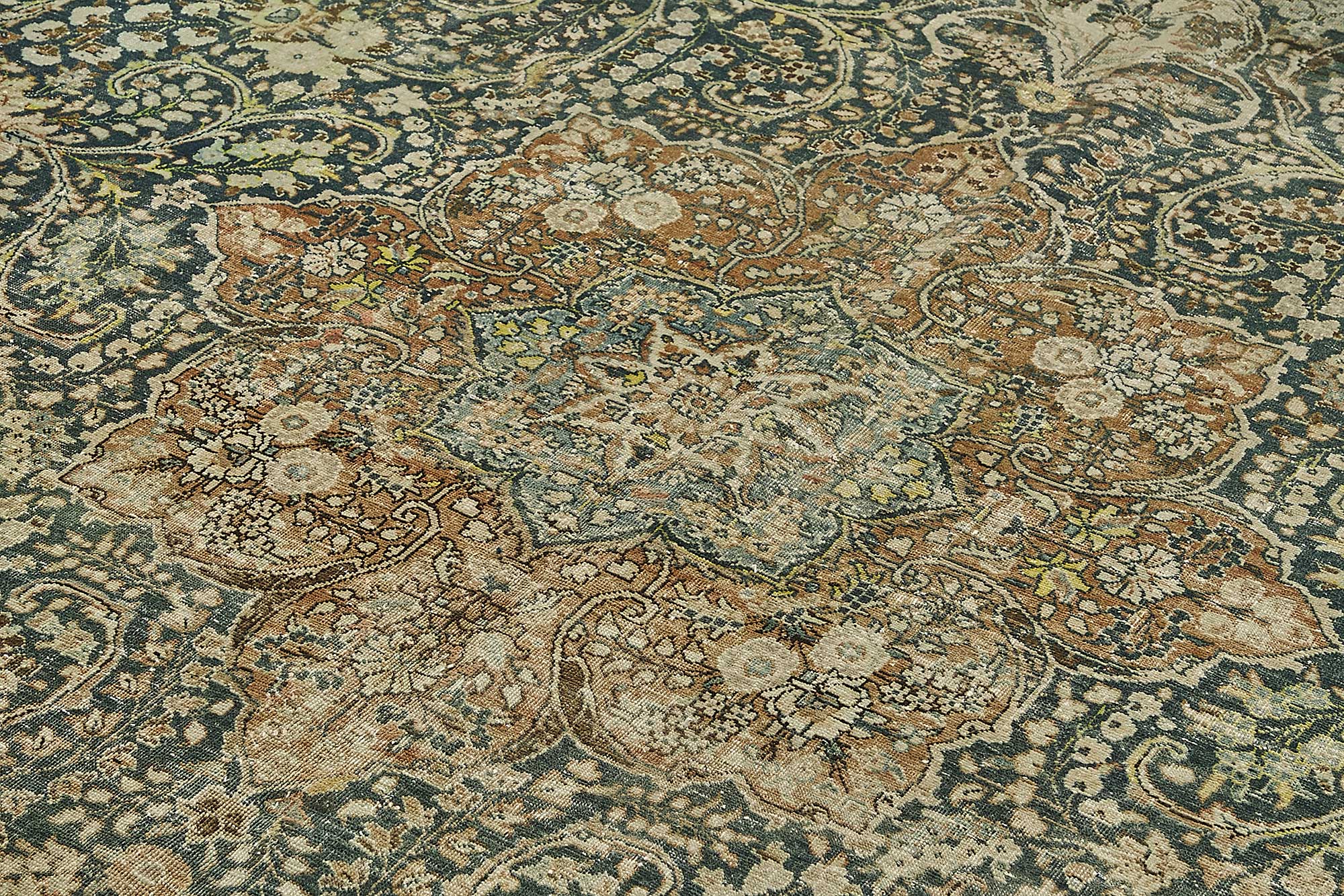 Linen Persian — 2.92 x 4.00