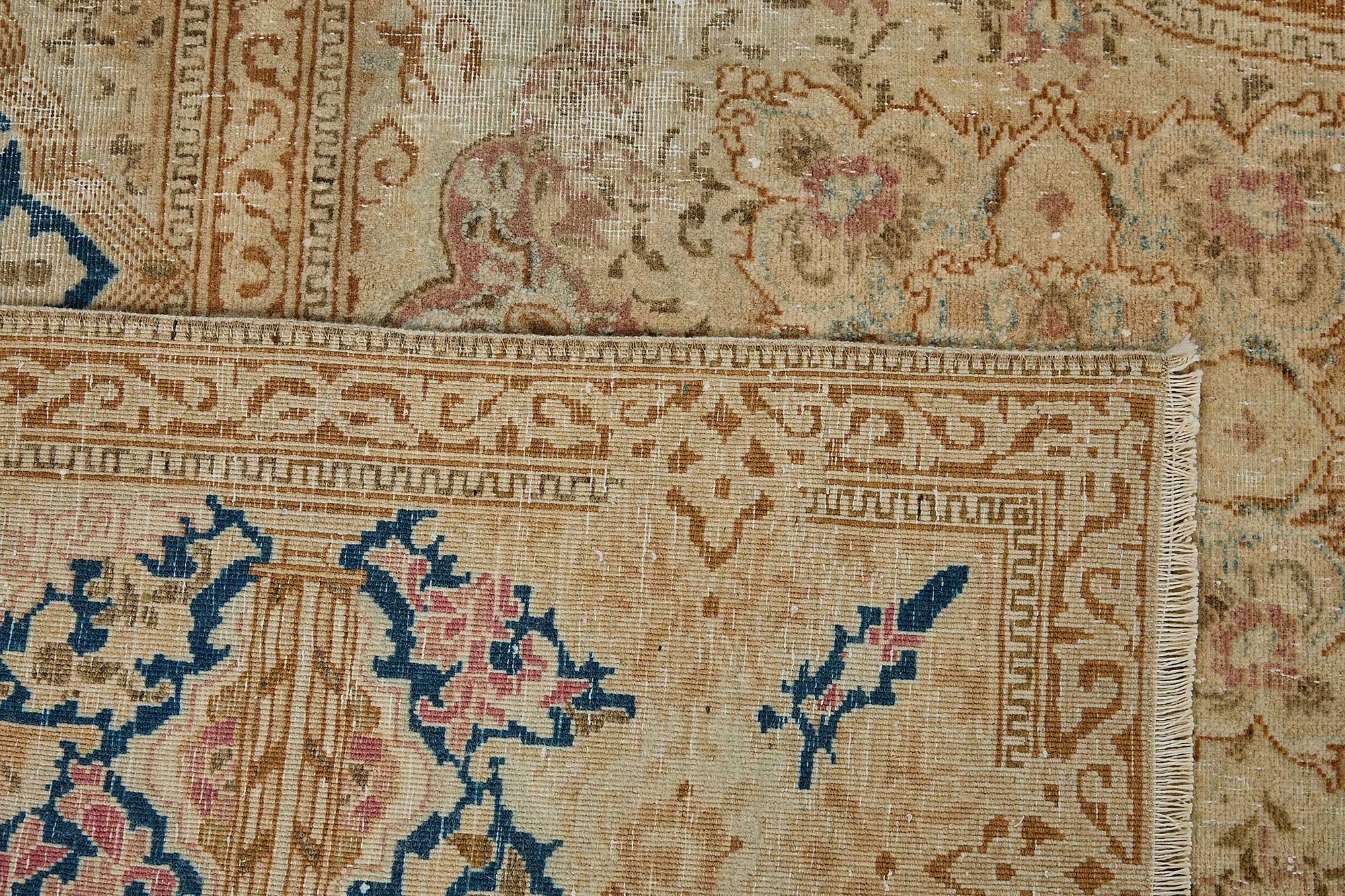 Ivory Persian — 2.84 x 3.90