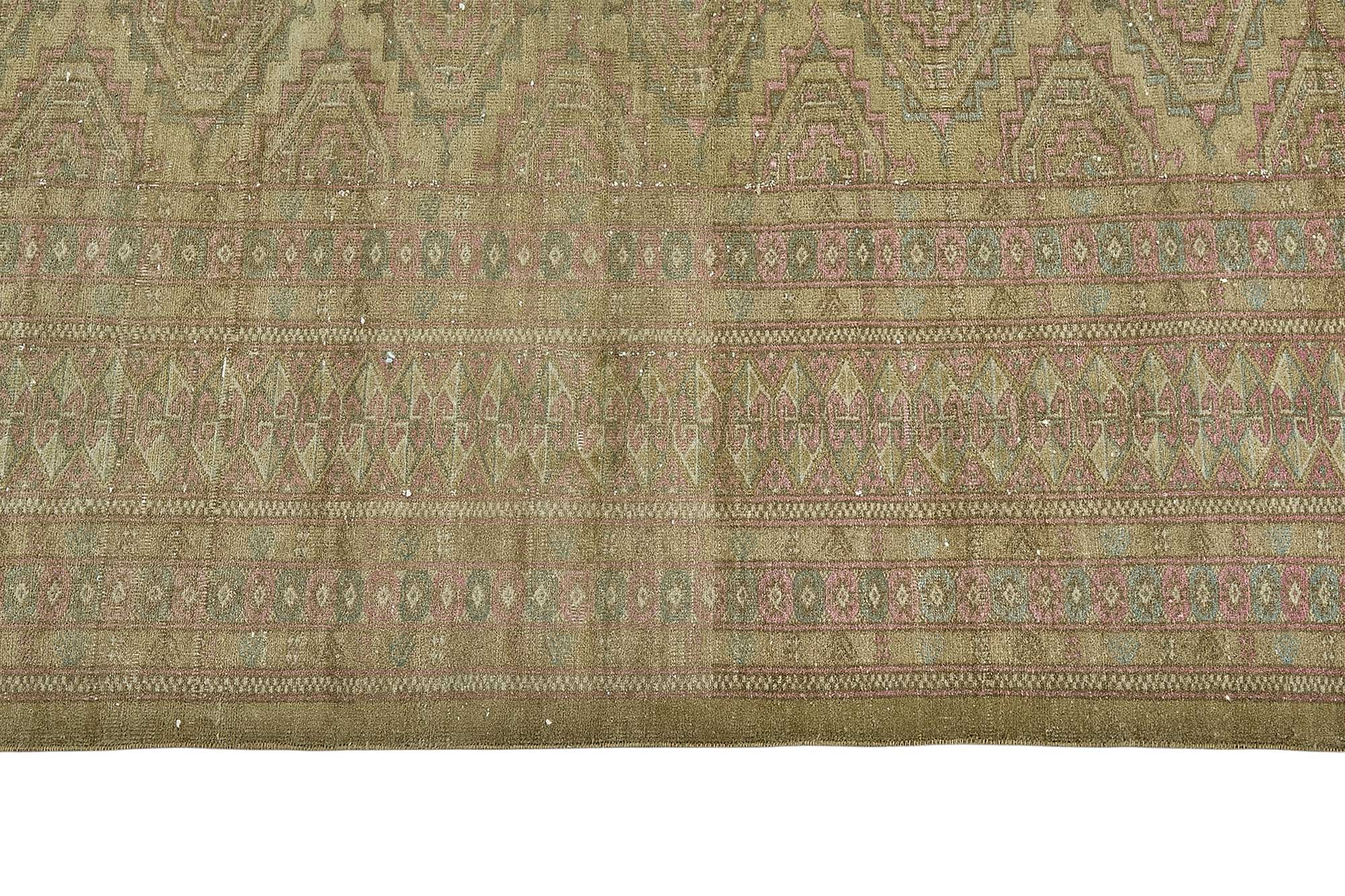 Alabaster Persian — 2.21 x 3.06