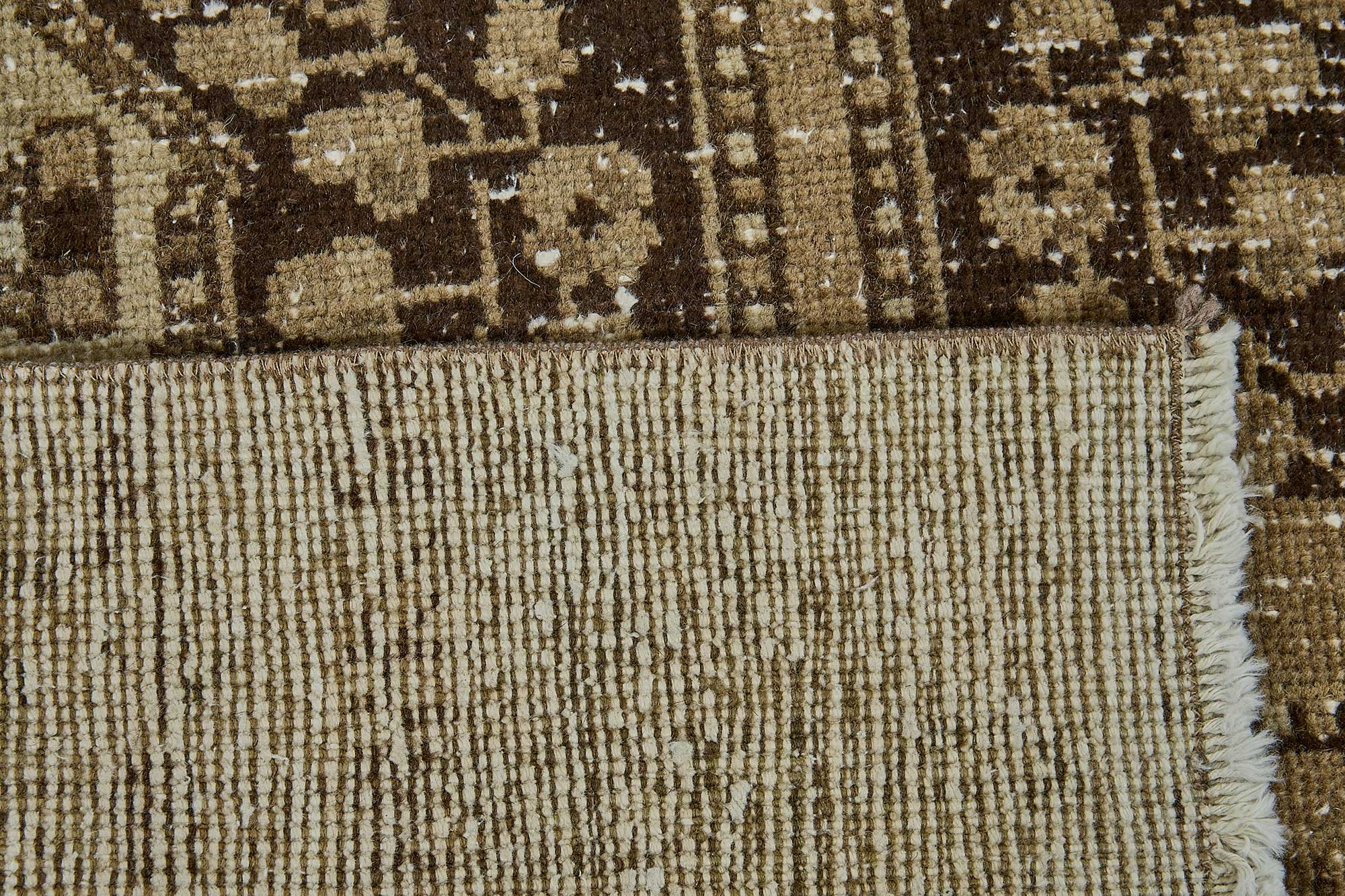 Bisque Persian — 0.93 x 3.10