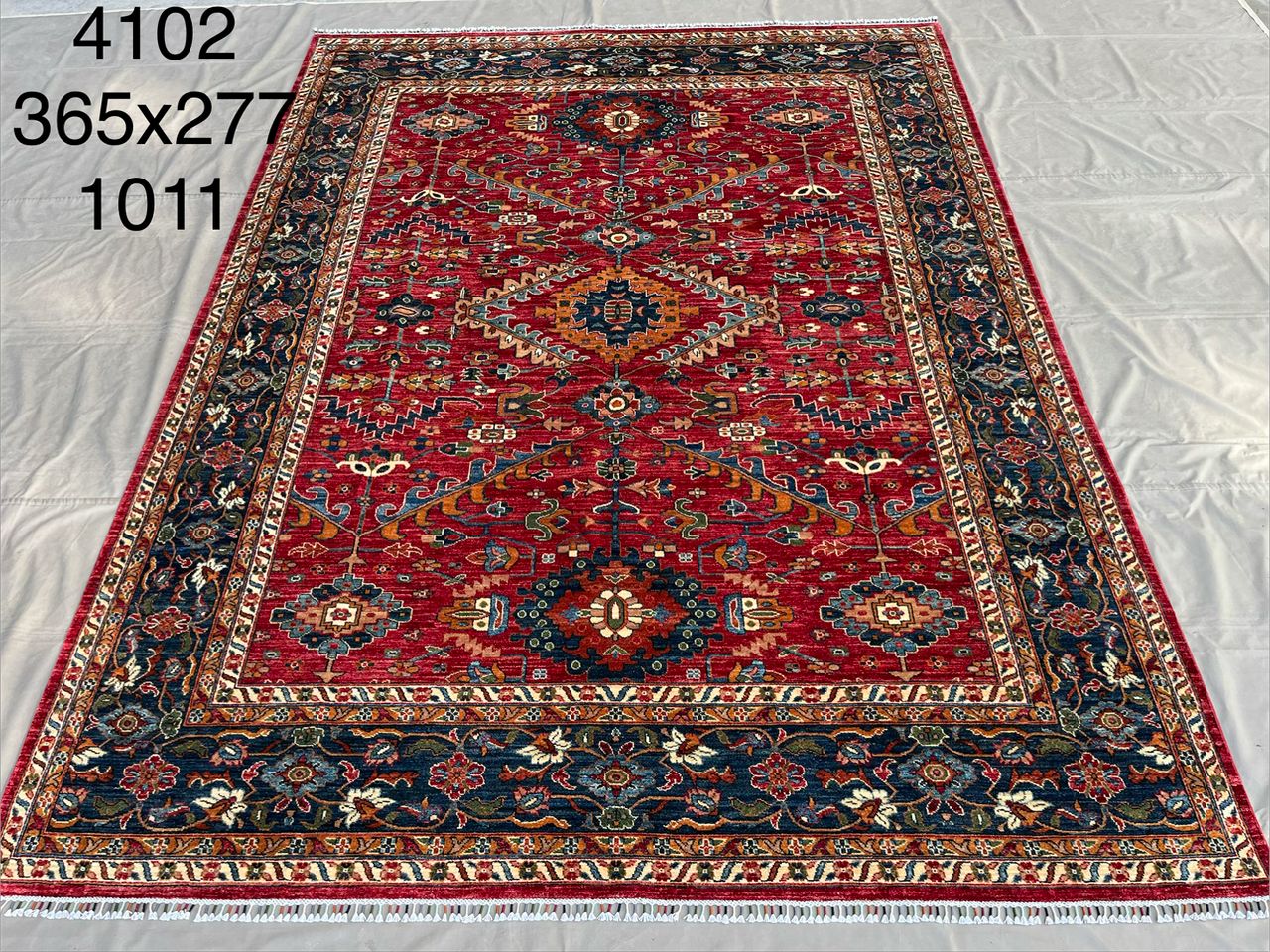 Afghan Rug 015 - 277x365 cm
