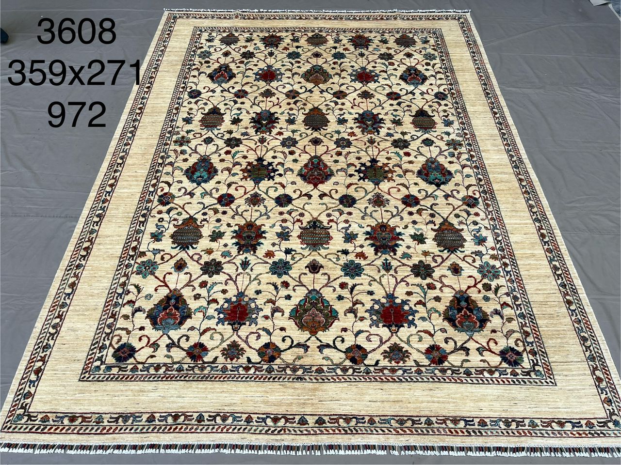 Afghan Rug 032 - 271x359 cm