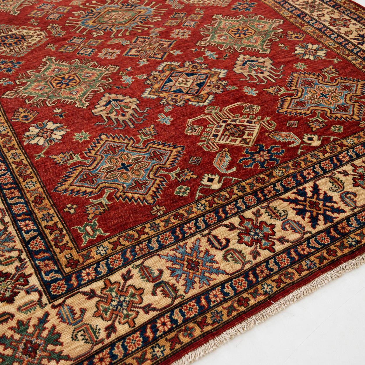 Shula-e-Kunduz Afghan Ghazni wool rug, hand-knotted detail