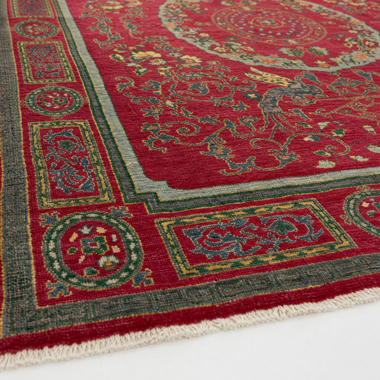Taj-e-Balkh Afghan Ghazni wool rug, hand-knotted detail