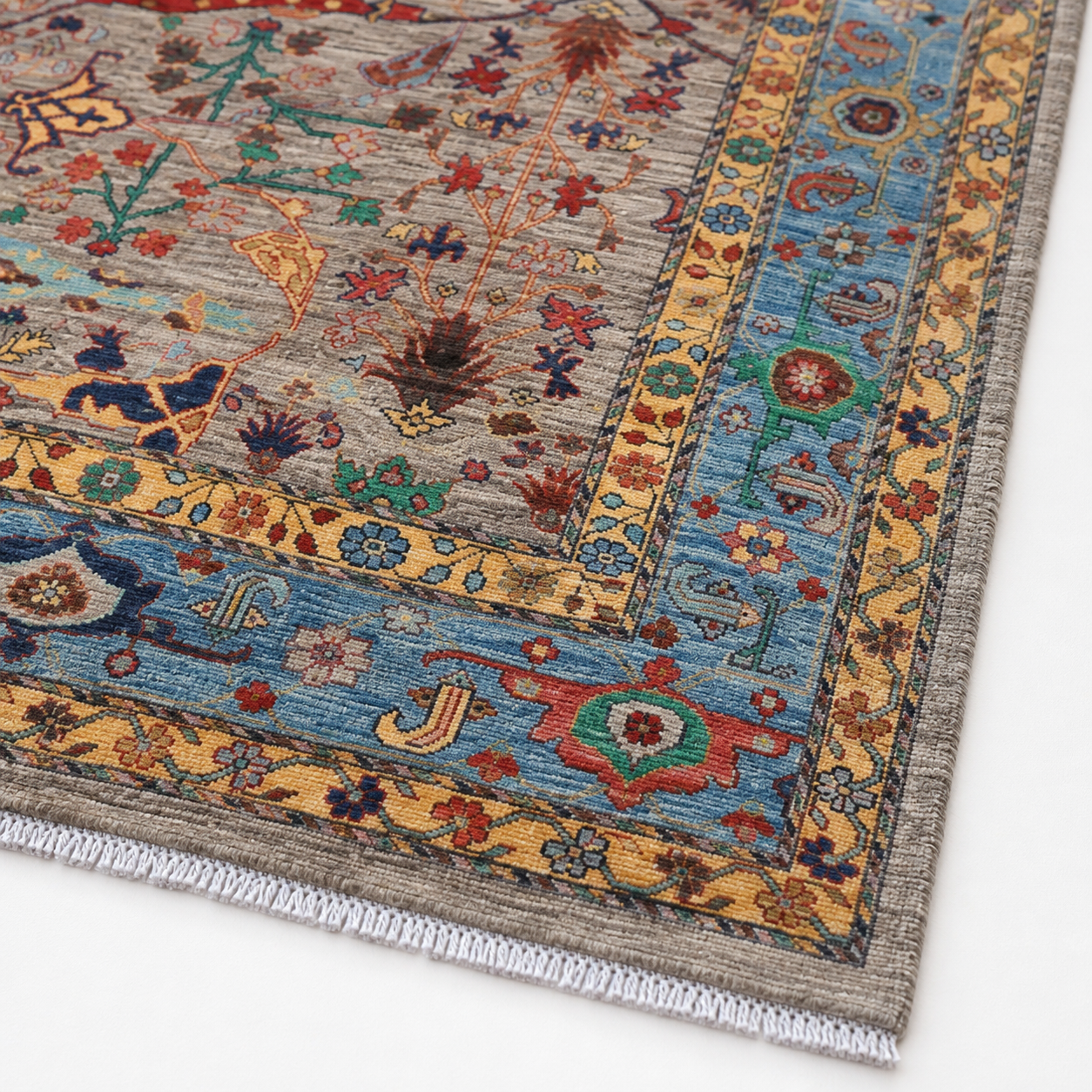 Rangin-e-Bamyan Afghan Ghazni wool rug, hand-knotted detail