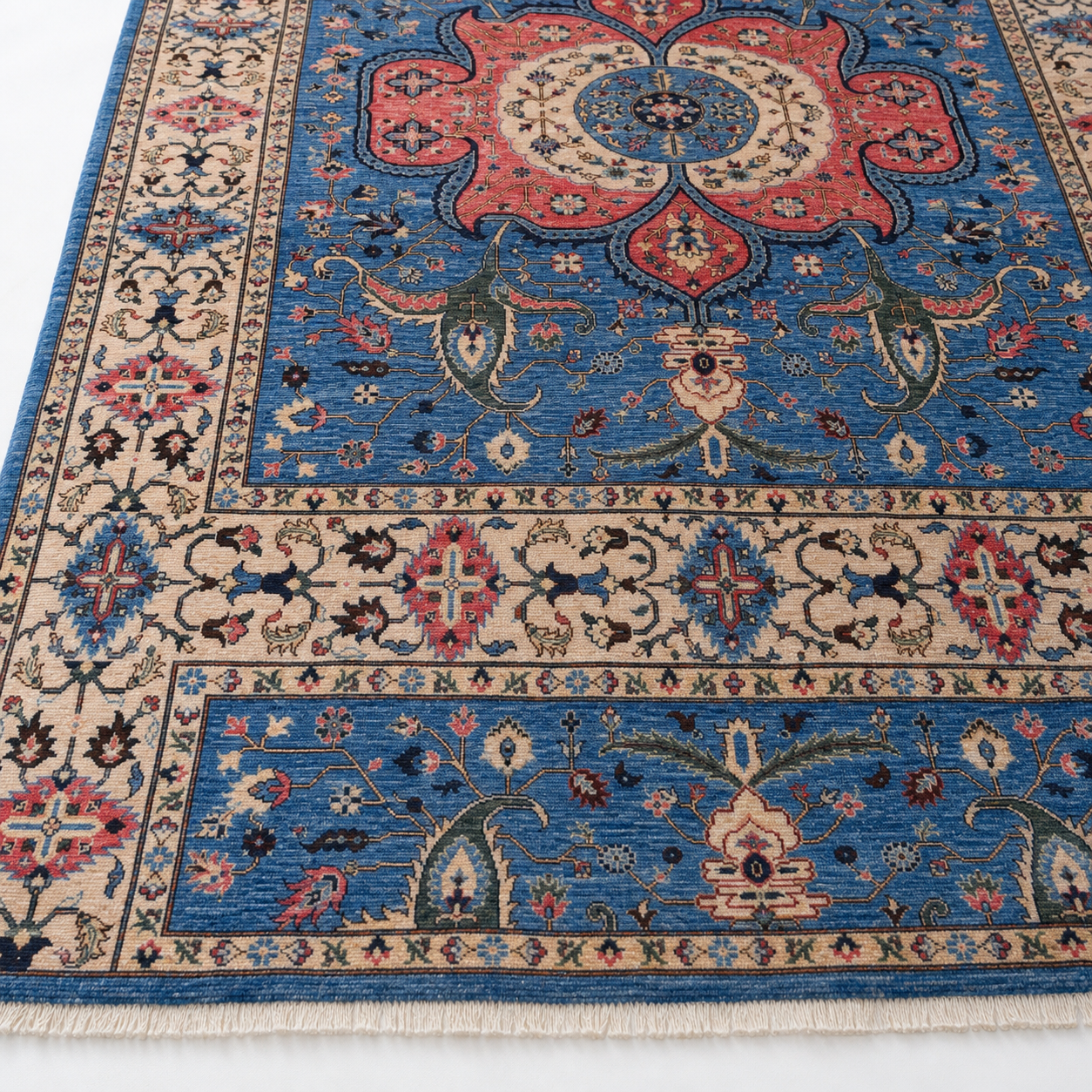 Gohar-e-Aseman Afghan Ghazni wool rug, hand-knotted detail