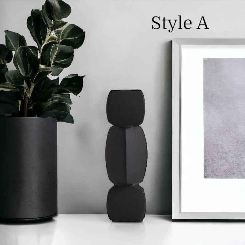 Monochrome Ceramic Vase Collection Jerm | جِرْم