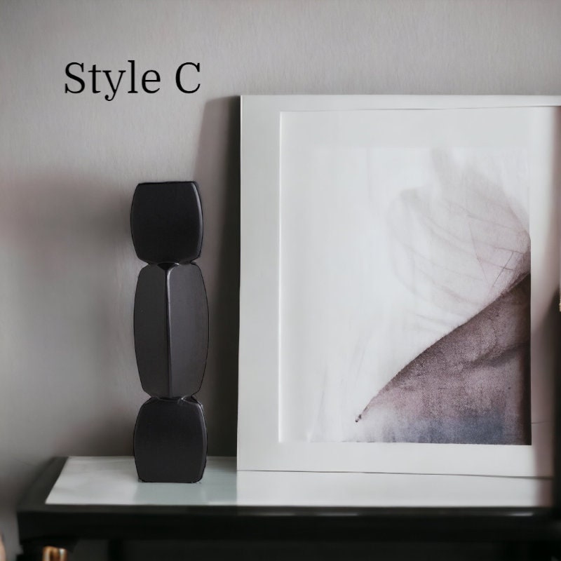 Monochrome Ceramic Vase Collection Jerm | جِرْم