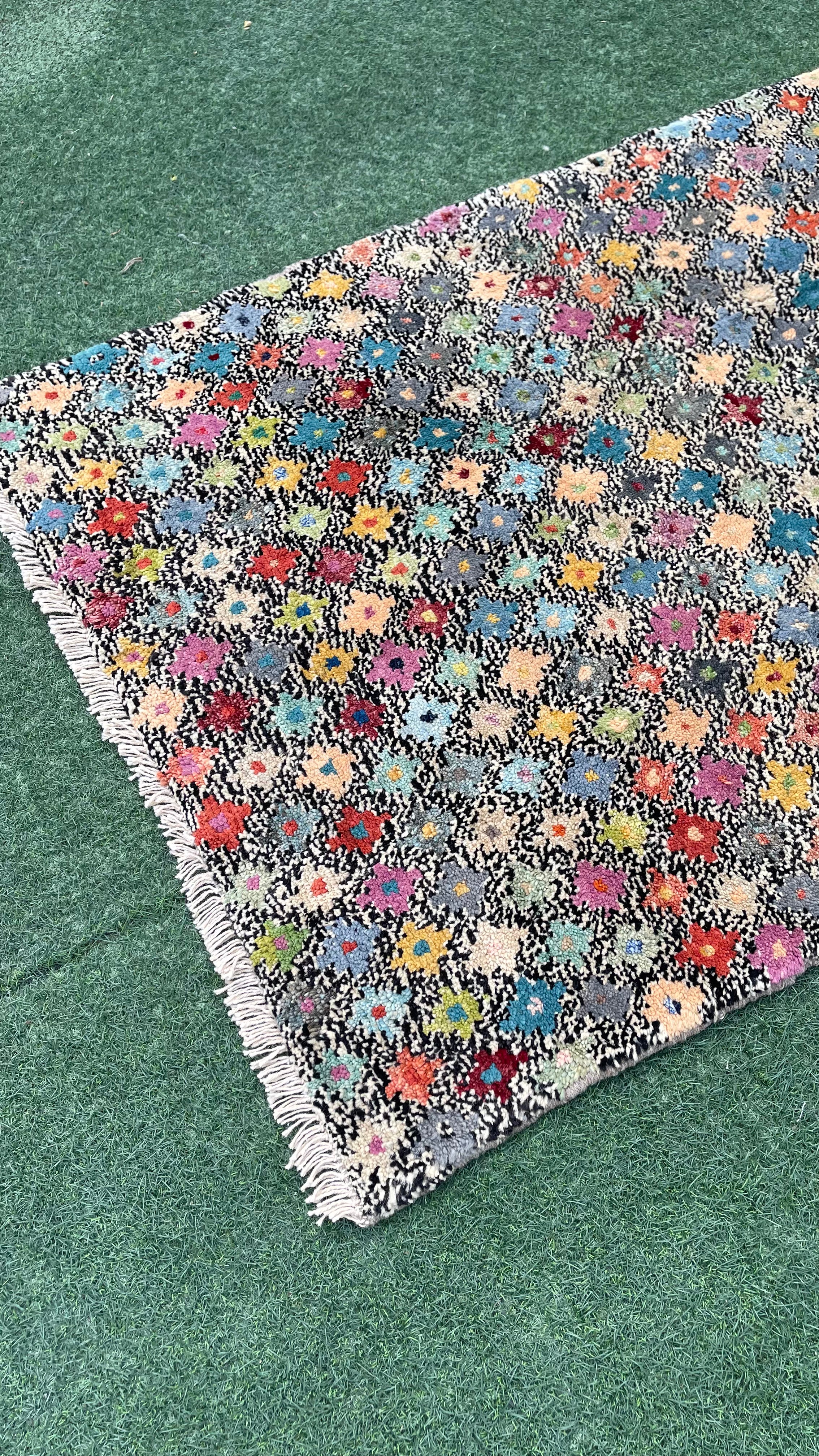 Ward 04 - 151x96 cm Jerm | جِرْم