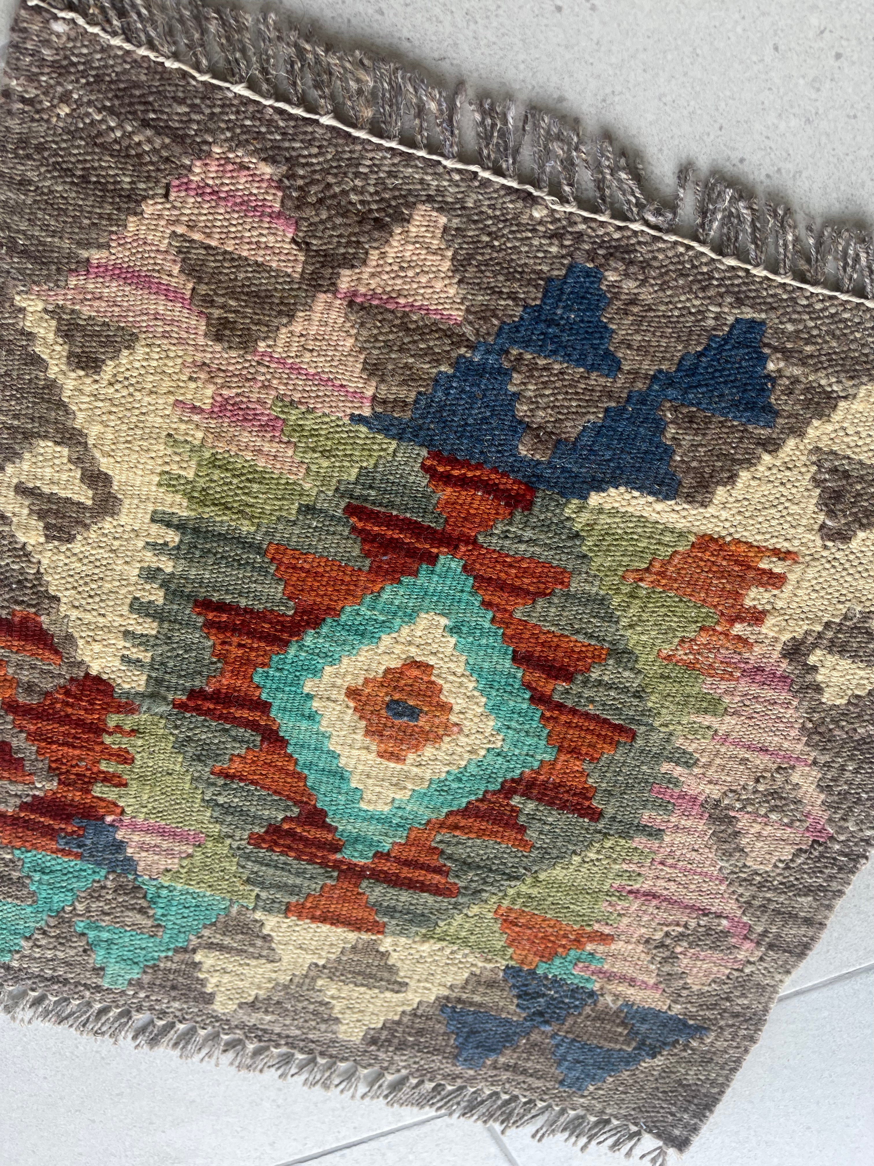 Mini Faryab 22 - 40x40 cm Jerm | جِرْم