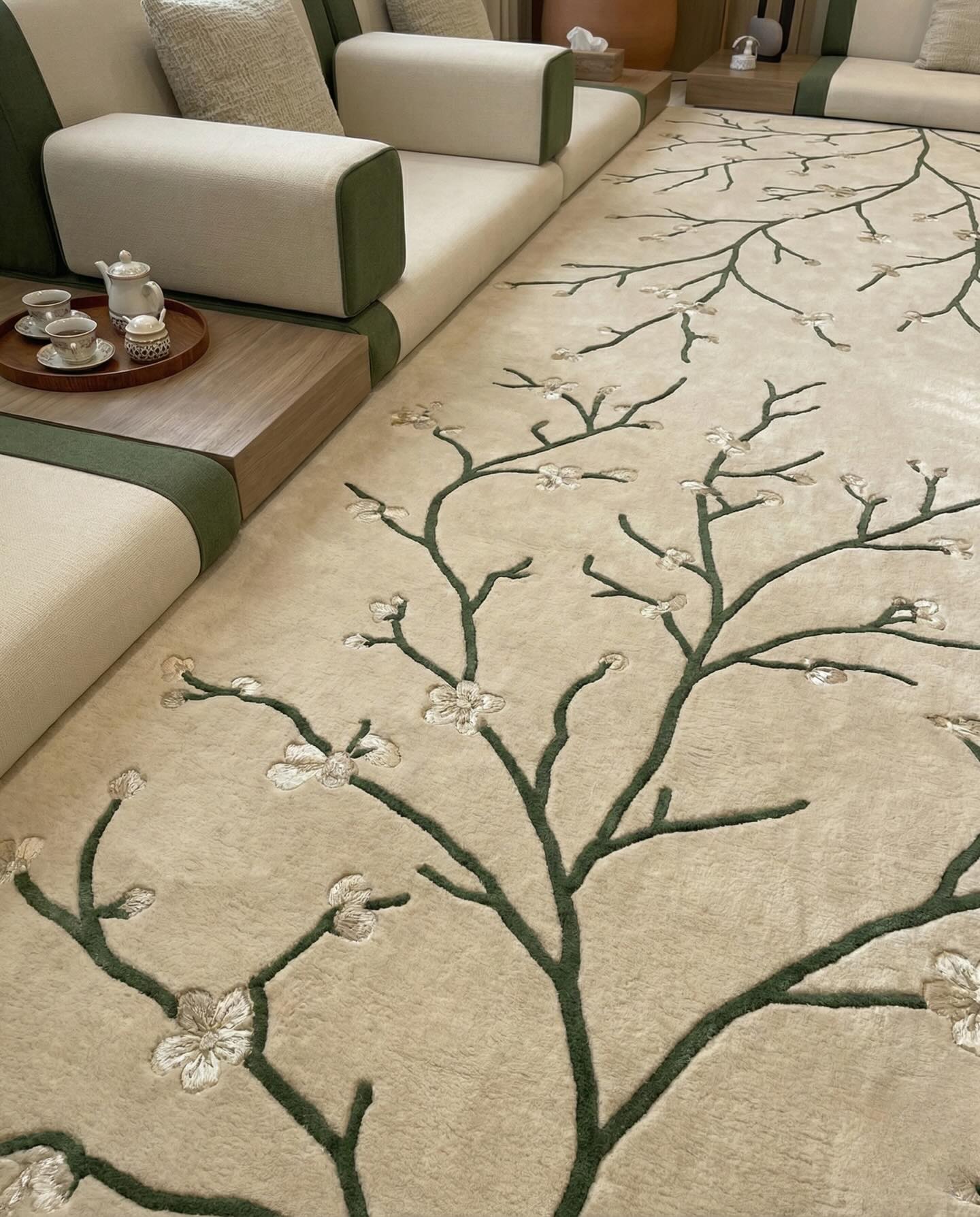 Jerm Hand-Tufted Rug 282