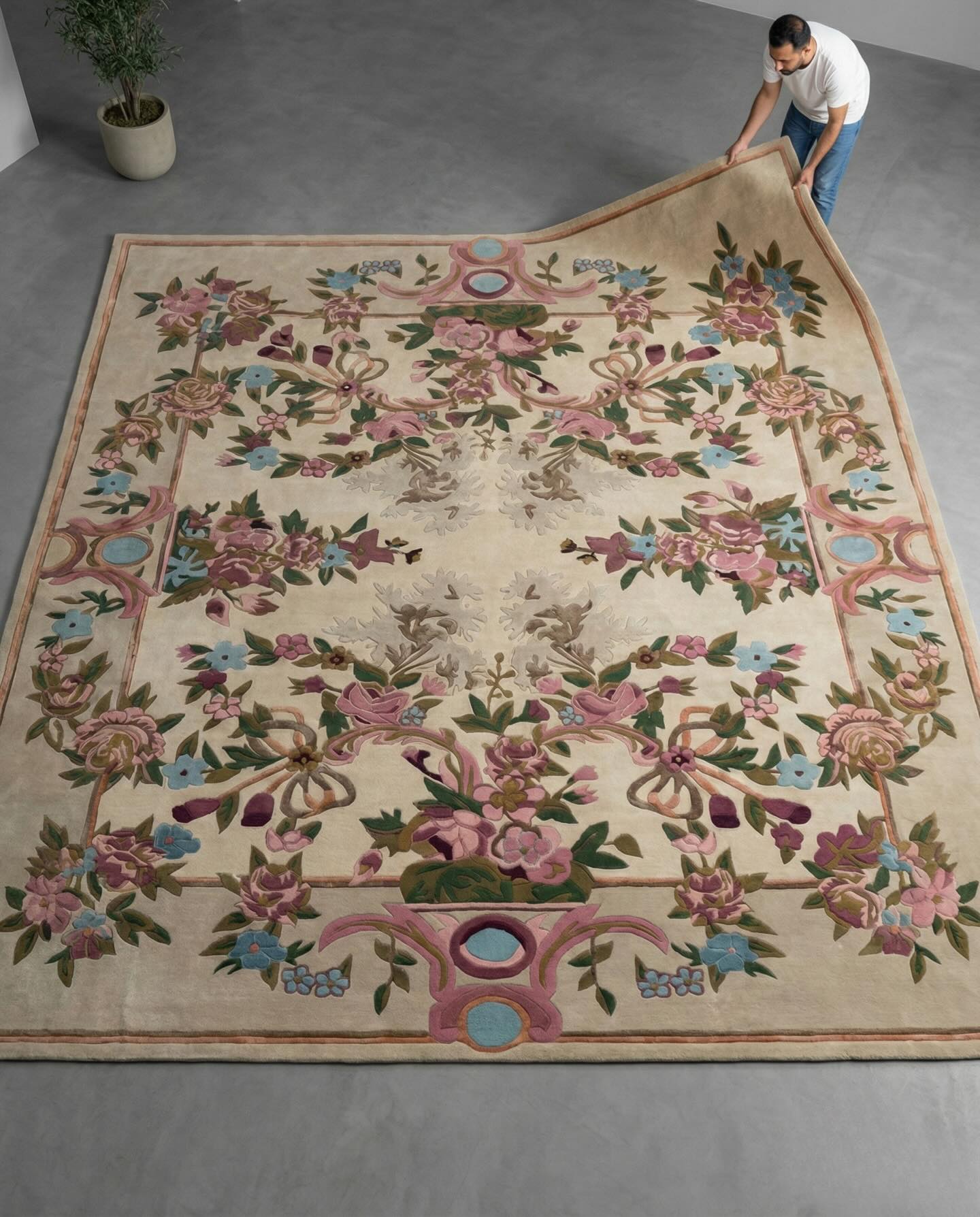 Jerm Hand-Tufted Rug 325