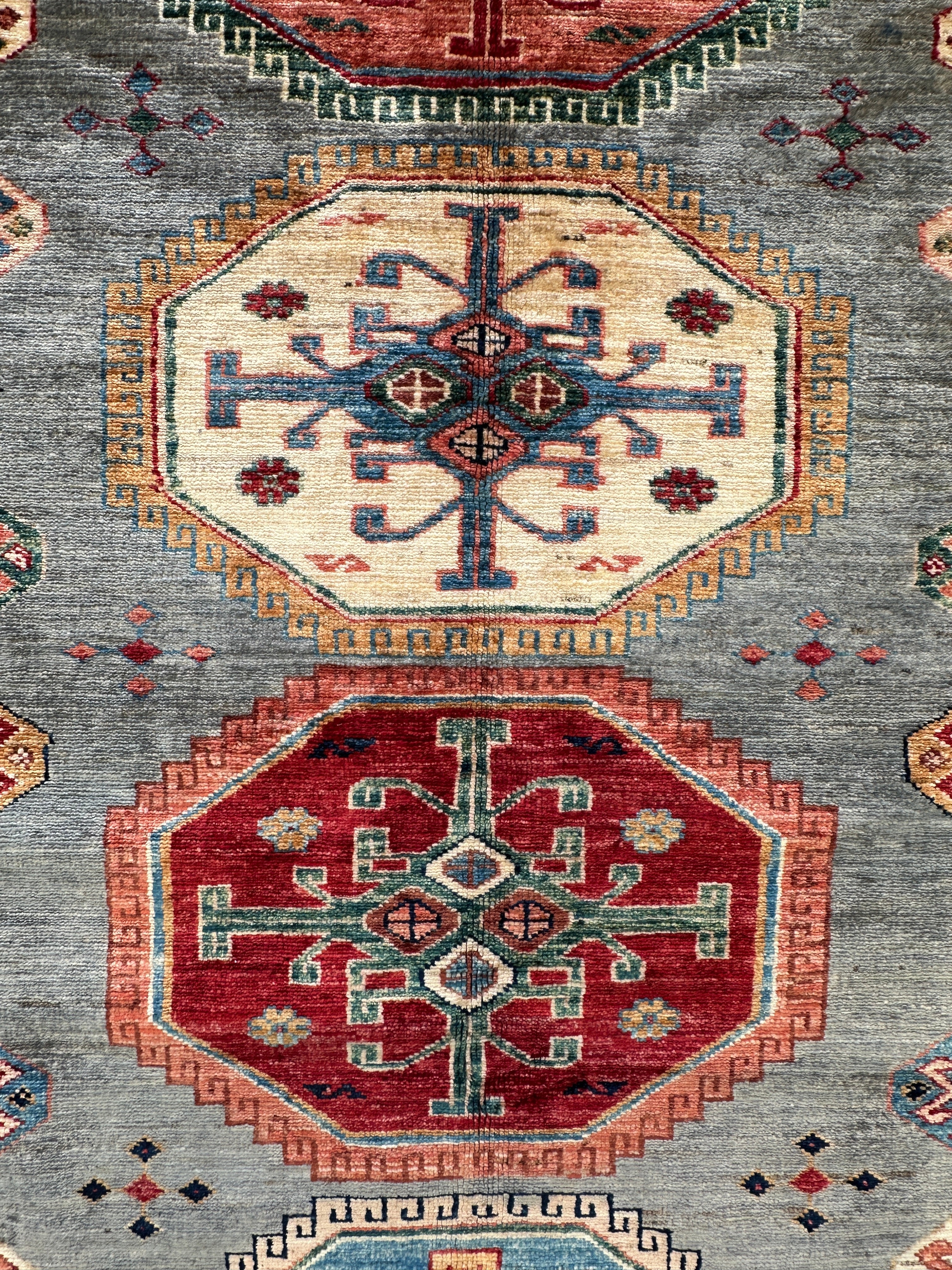 Afghan handmade rug,Chobi. Size: 233x176 cm