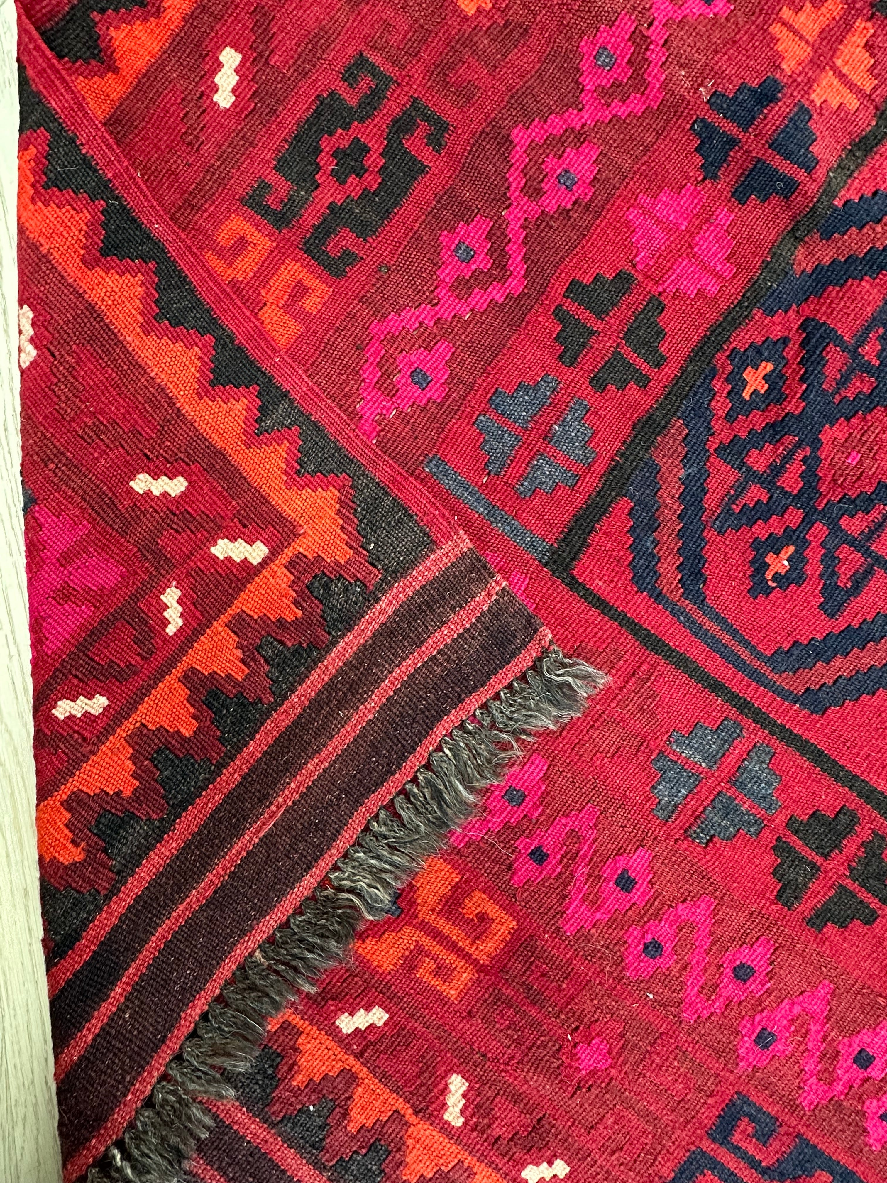 Kilim — 3.04 x 2.18