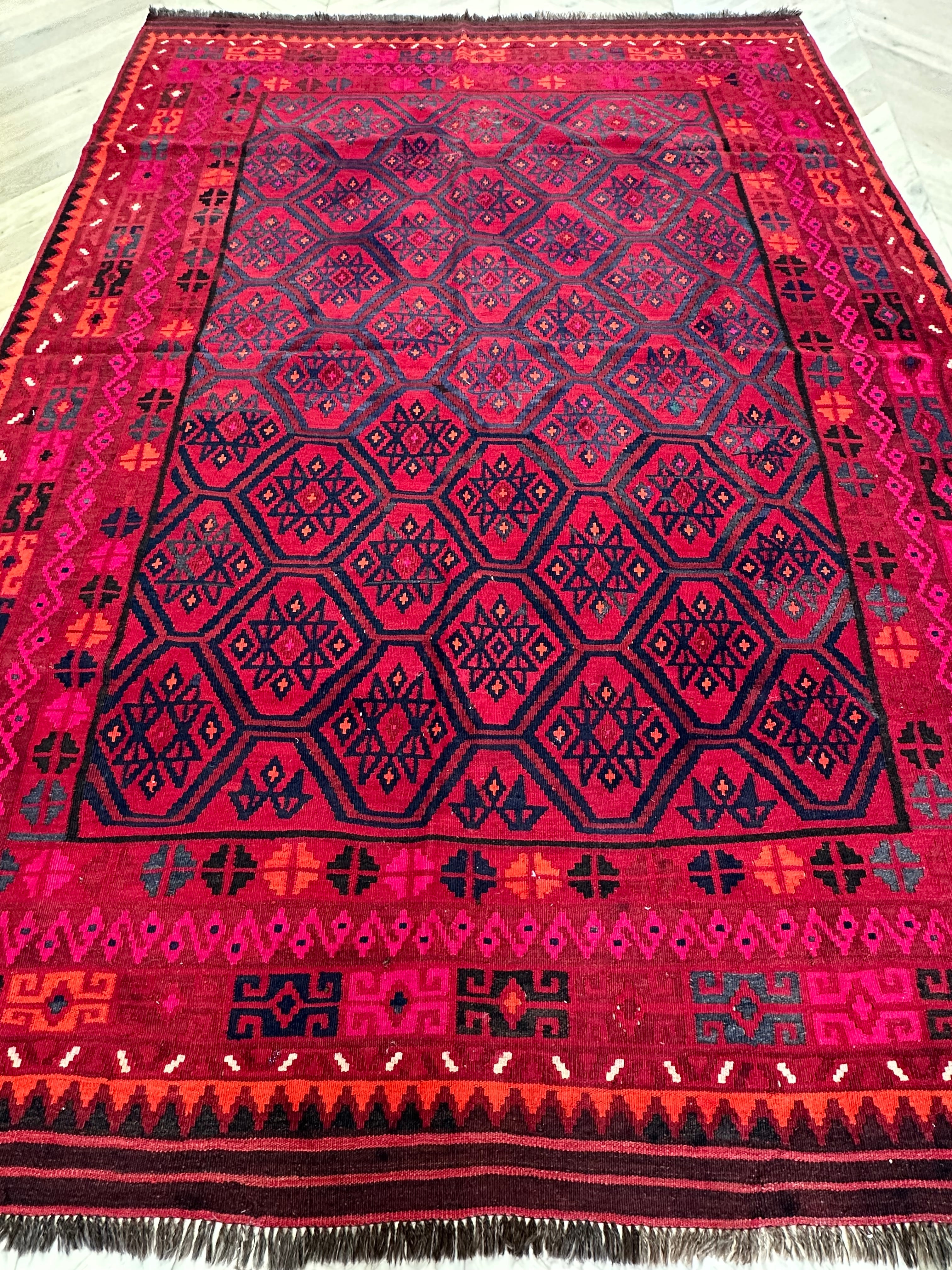 Kilim — 3.04 x 2.18