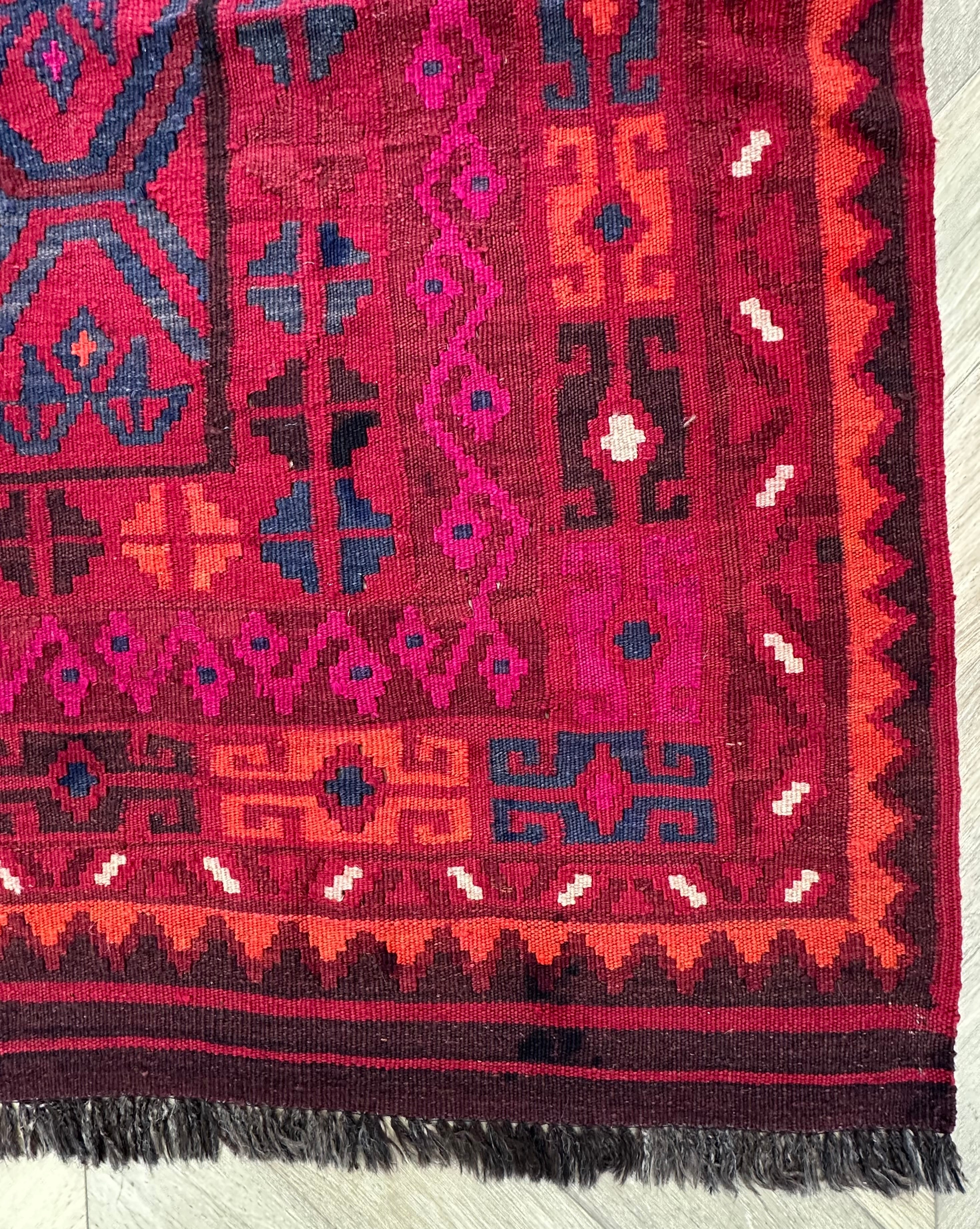 Kilim — 3.04 x 2.18
