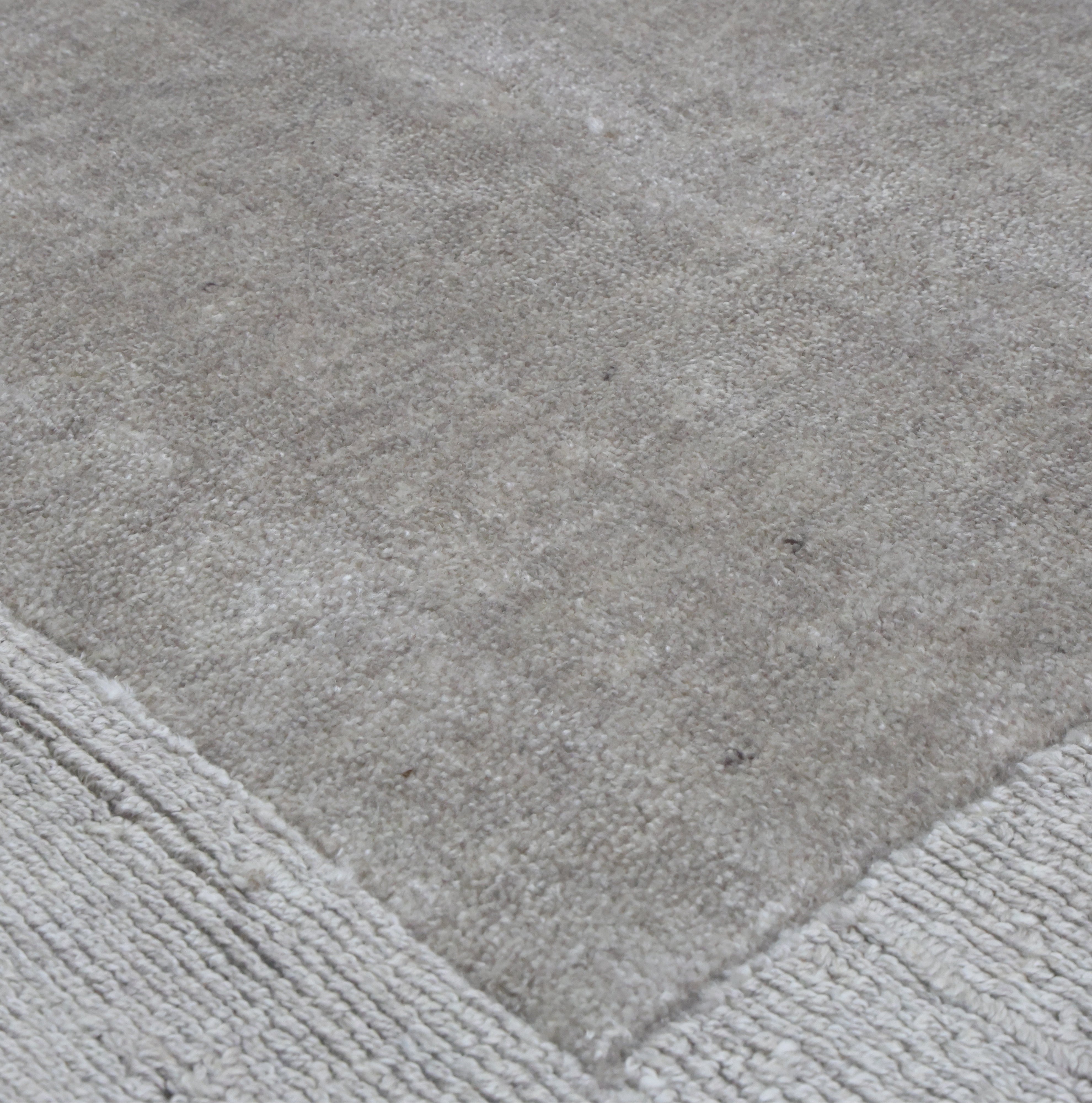 Beige Border