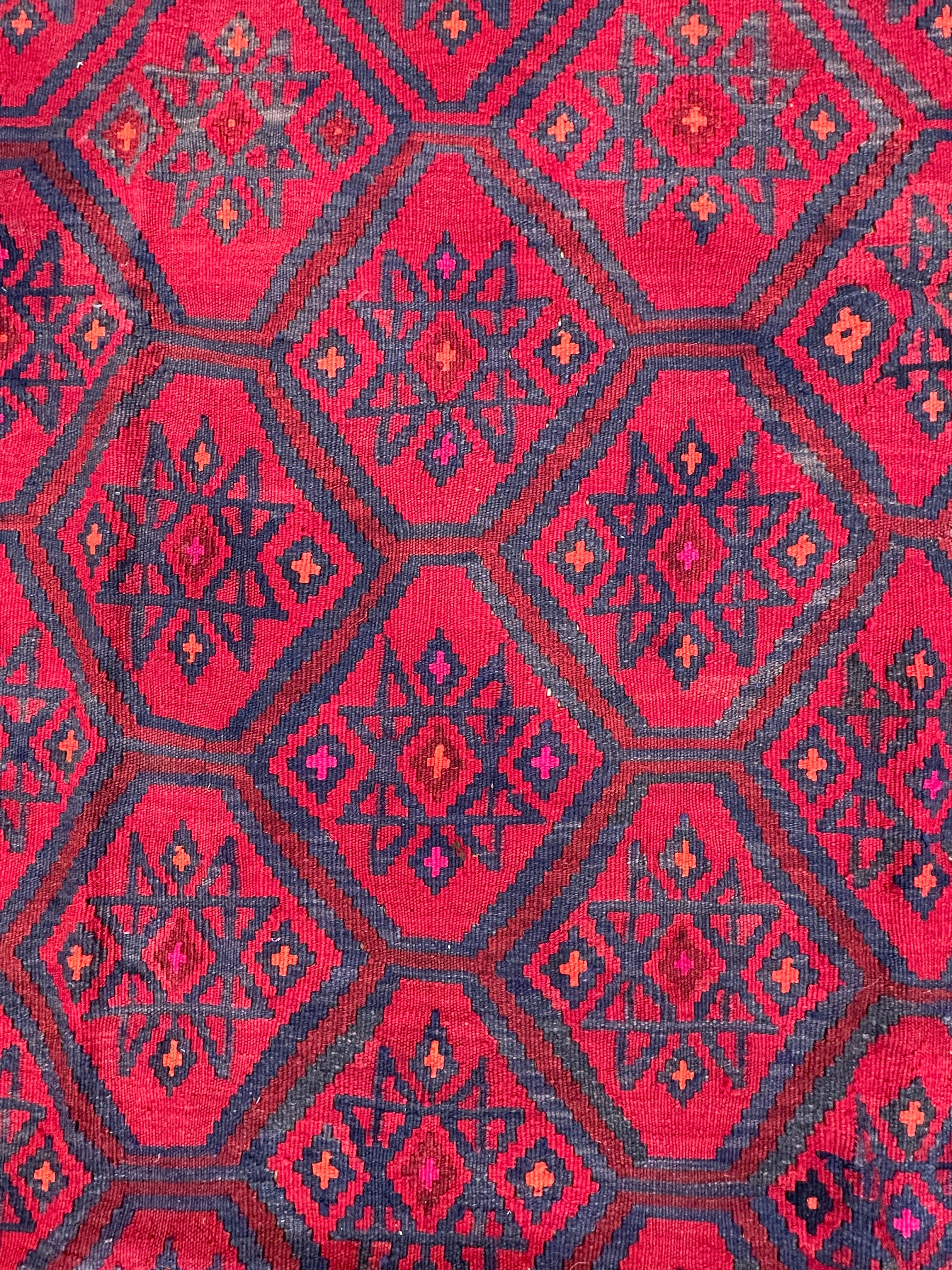 Kilim — 3.04 x 2.18