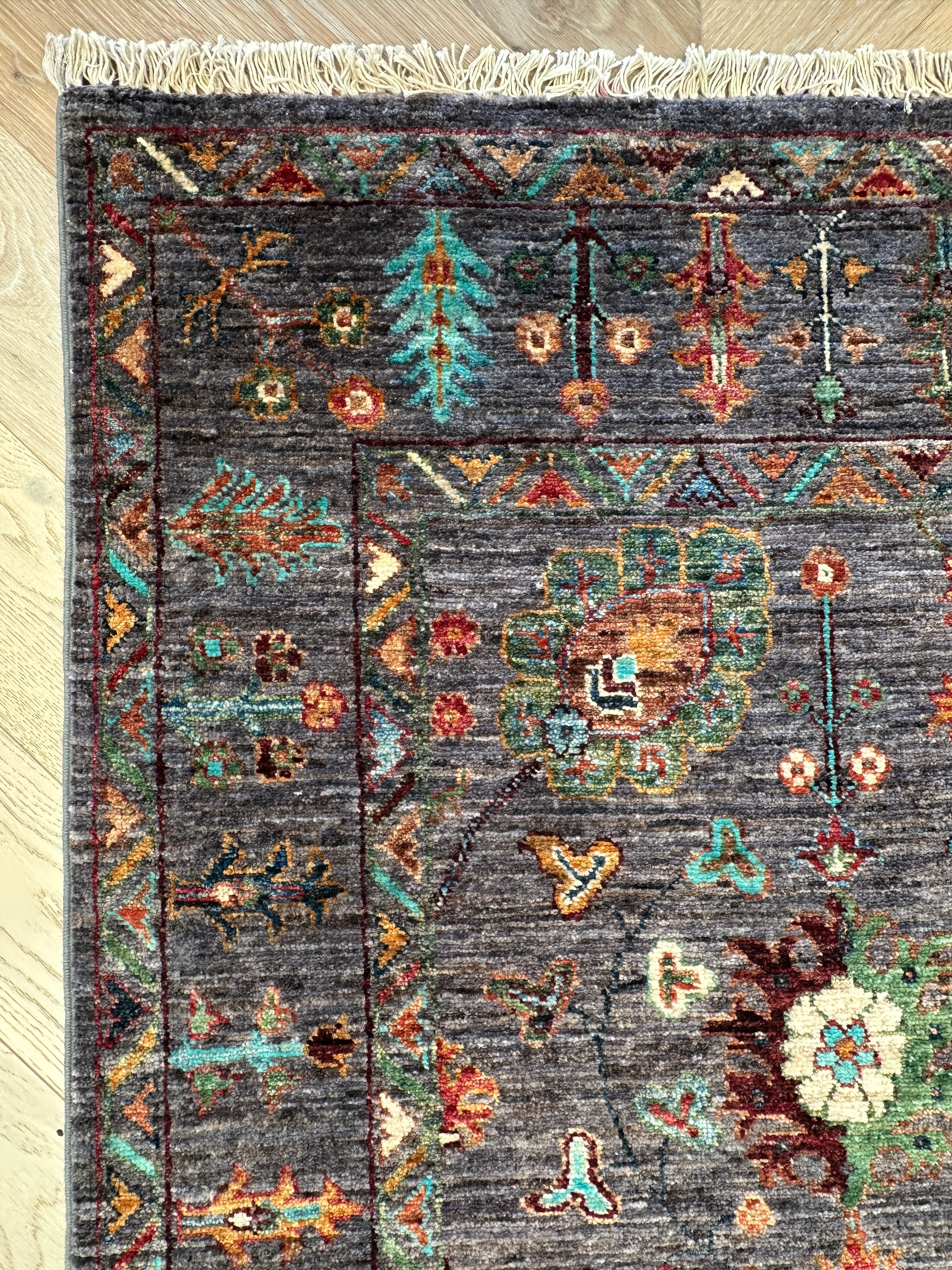 Afghan handmade rug,Chobi. Size: 226x148 cm