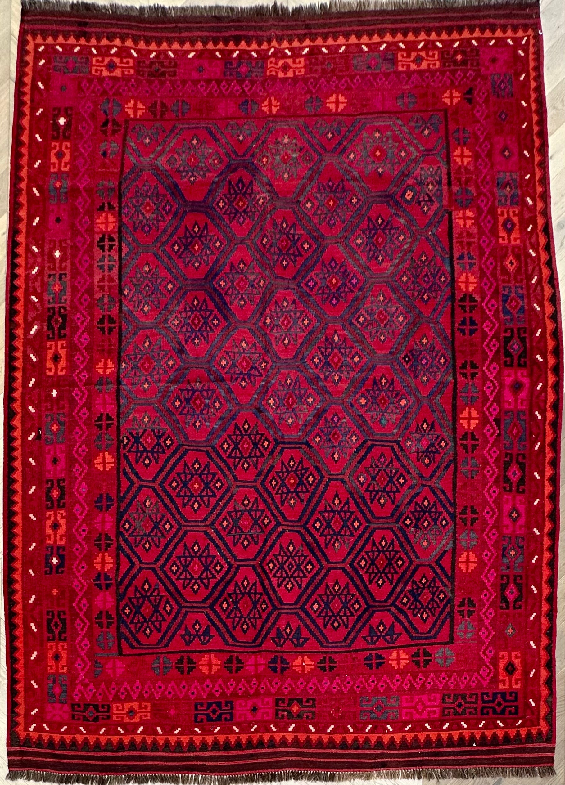 Kilim — 3.04 x 2.18