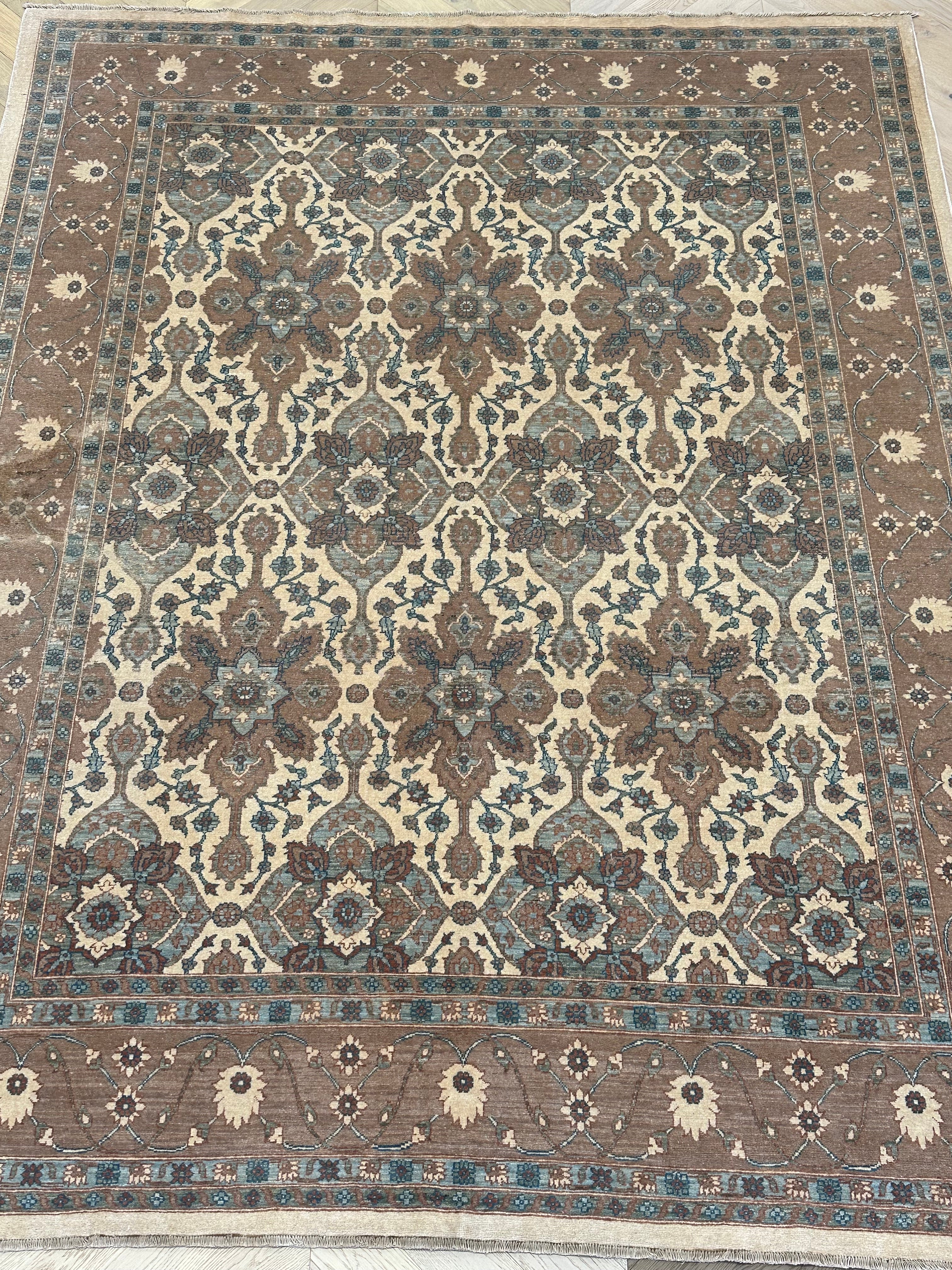 Afghan handmade rug,Chobi. Size:324x252cm