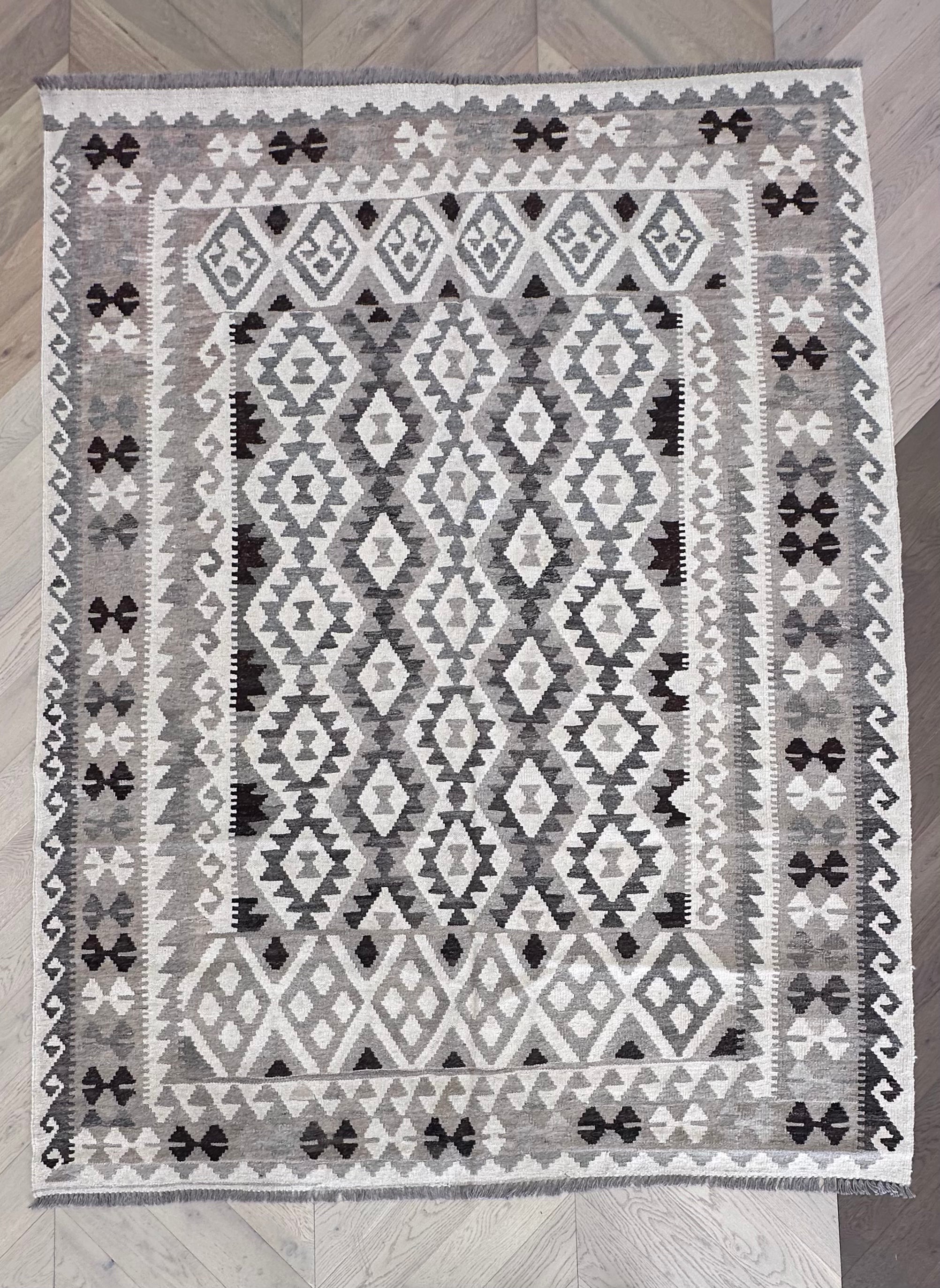 Chobi Afghan Handmade — 2.52 x 1.92