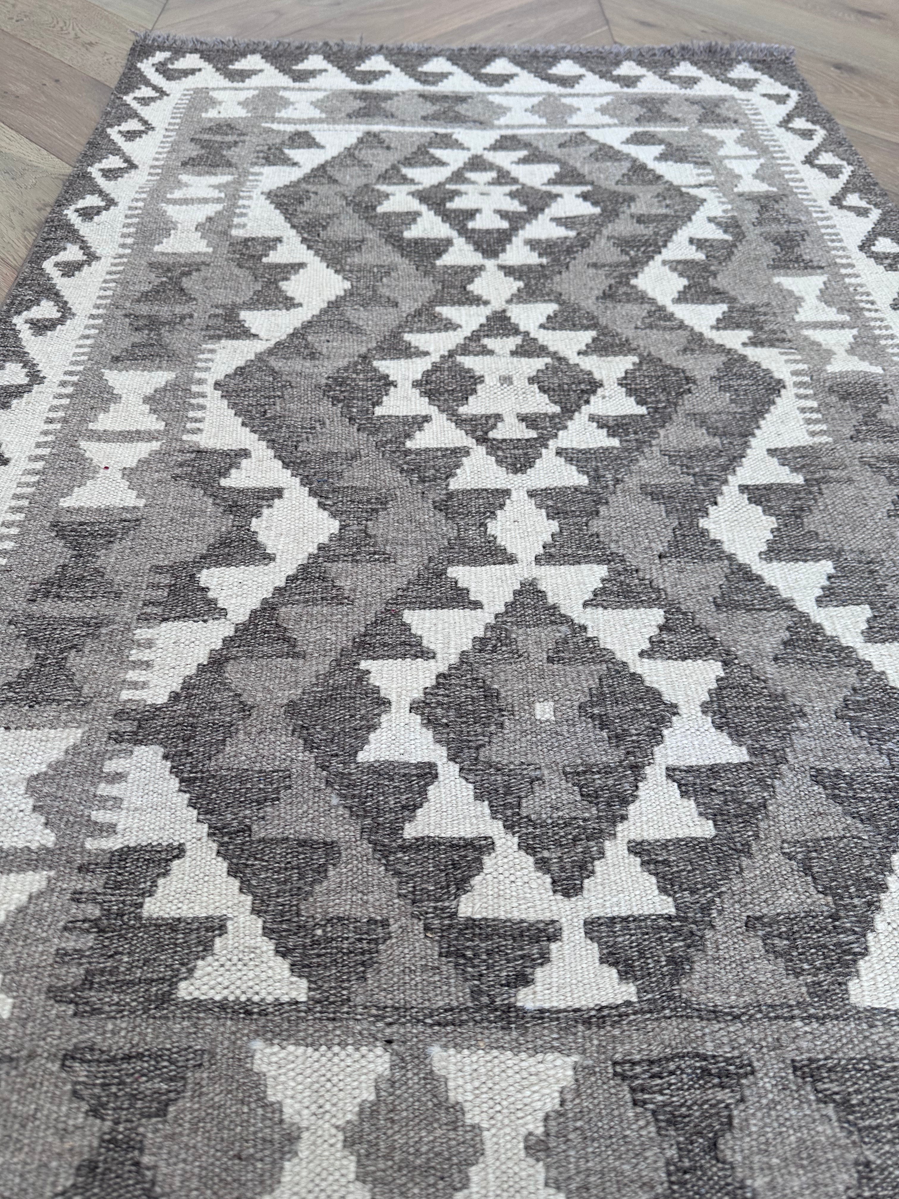 Chobi Afghan Handmade — 1.20 x 0.74